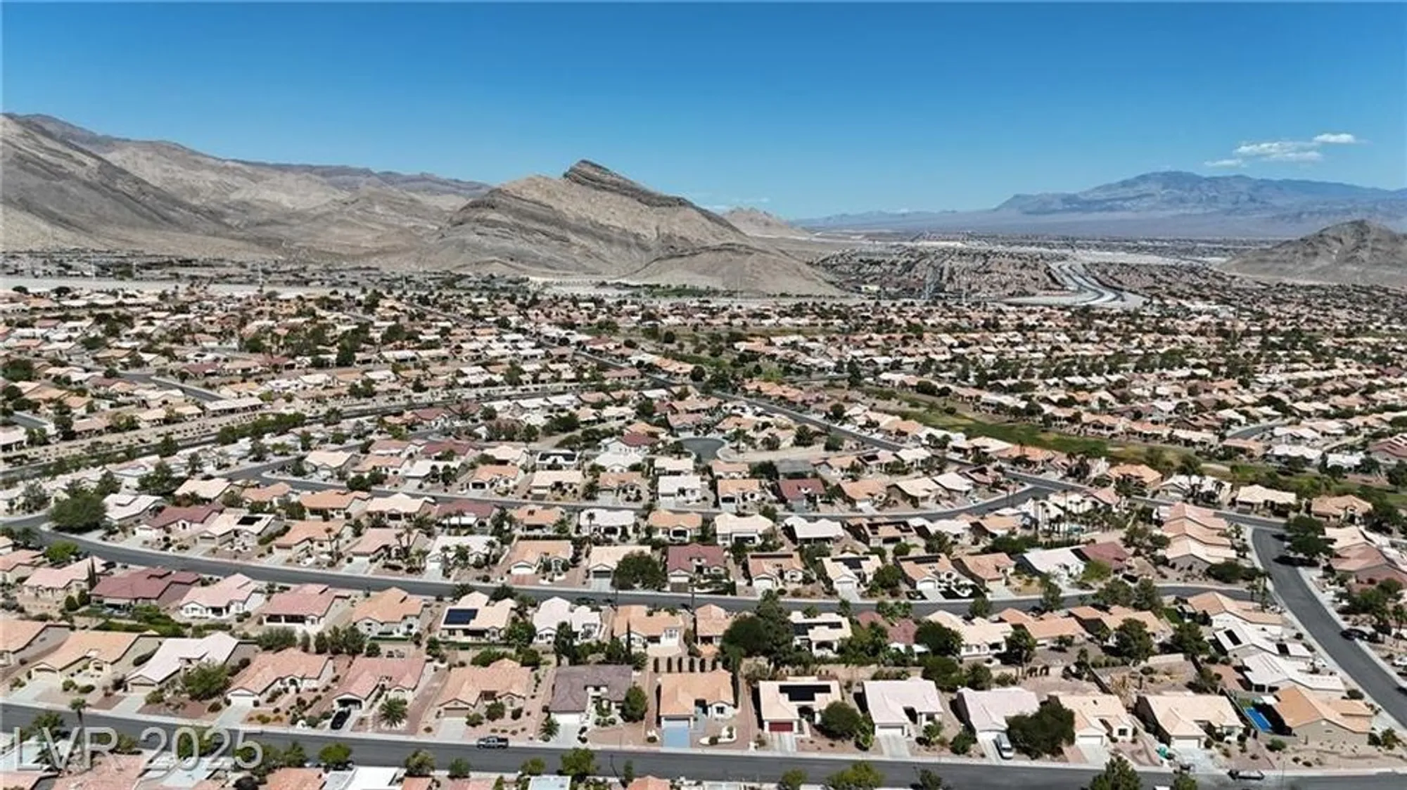 Property Slideshow image 38 of 51 | 10636 argents hill dr, Las Vegas, NV, 89134