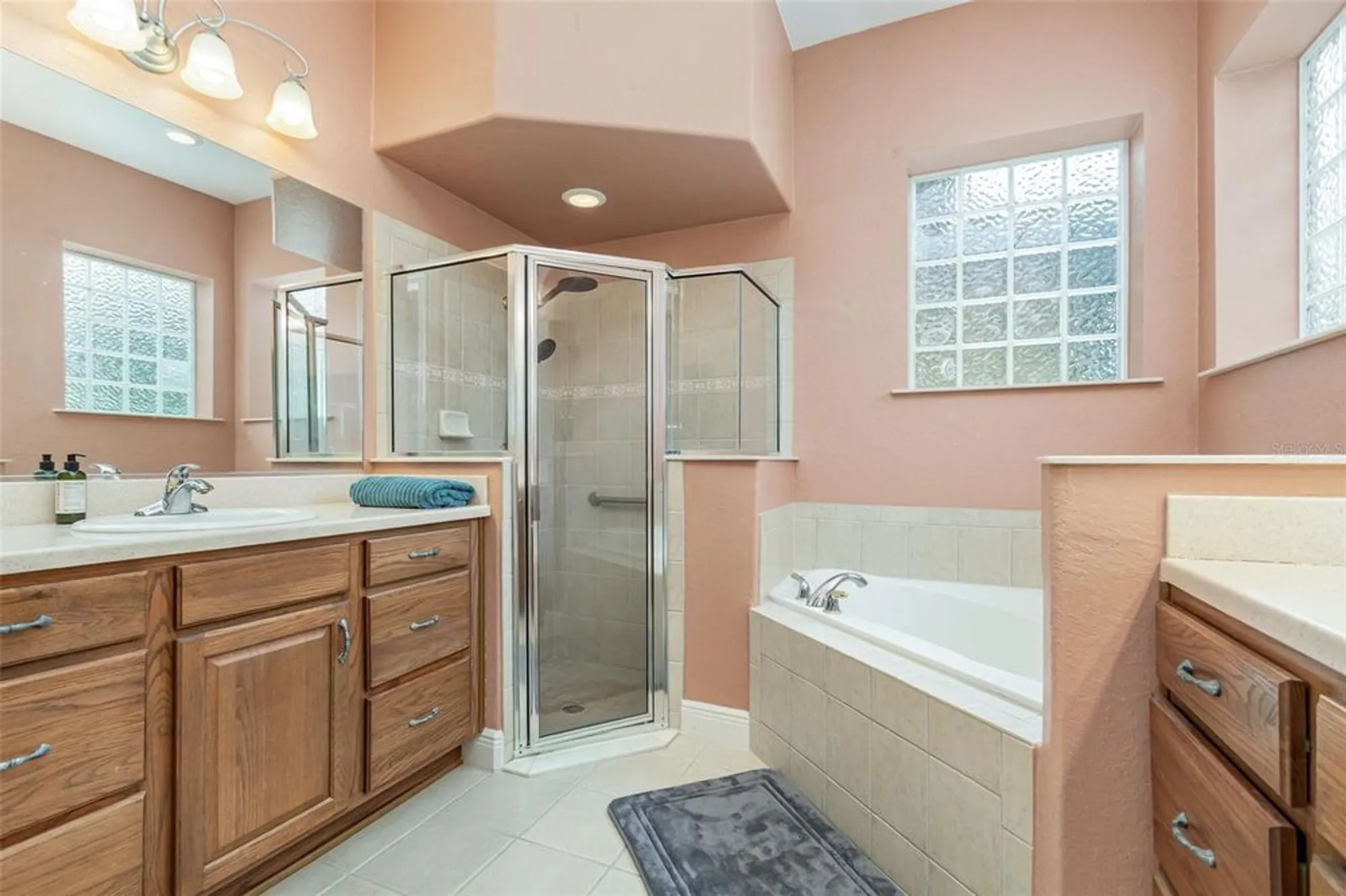 Property Slideshow image 22 of 34 | 38748 lakeview walk, Lady Lake, FL, 32159