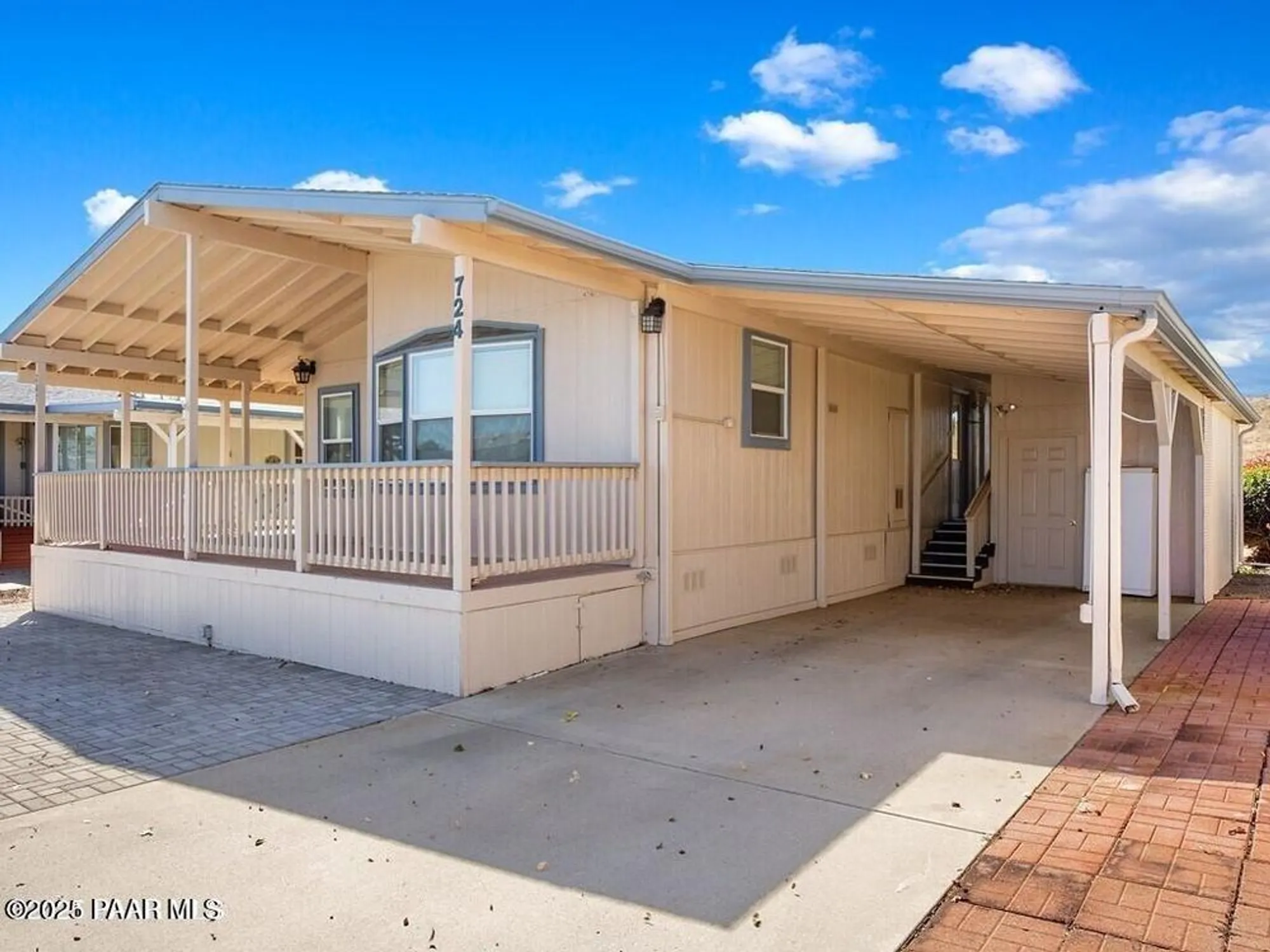 Property Slideshow image 1 of 18 | 724 n mesquite tree dr, Dewey-Humboldt, AZ, 86327