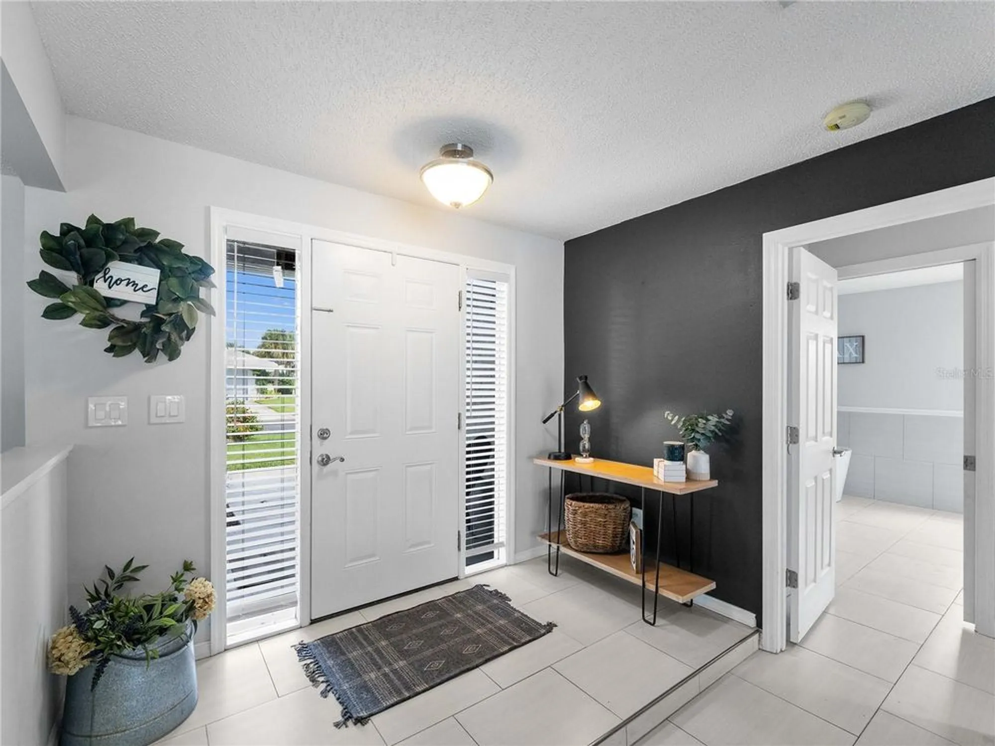 Property Slideshow image 5 of 61 | 523 warwick dr, Venice, FL, 34293