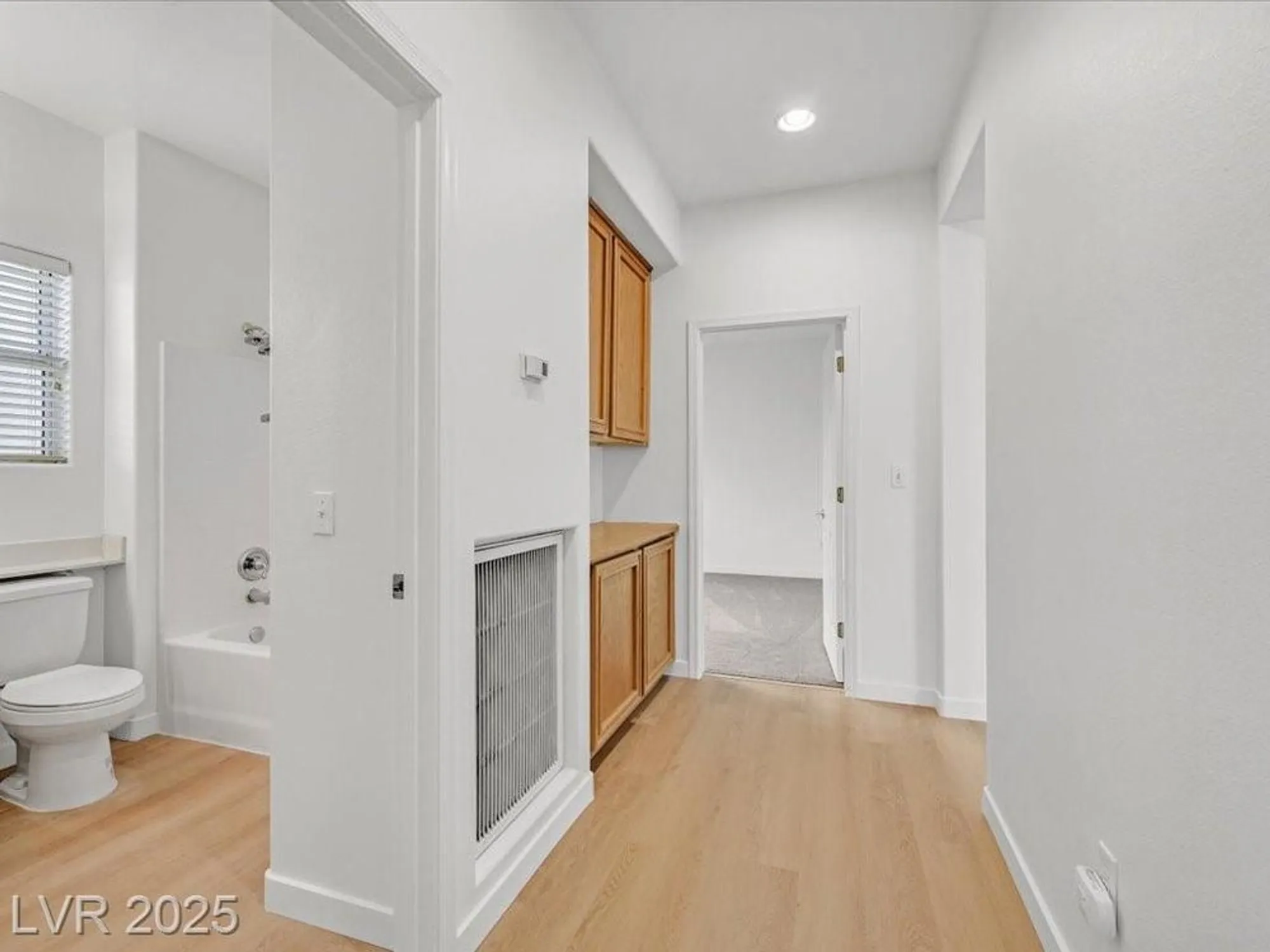 Property Slideshow image 16 of 37 | 2582 hayesville ave, Henderson, NV, 89052