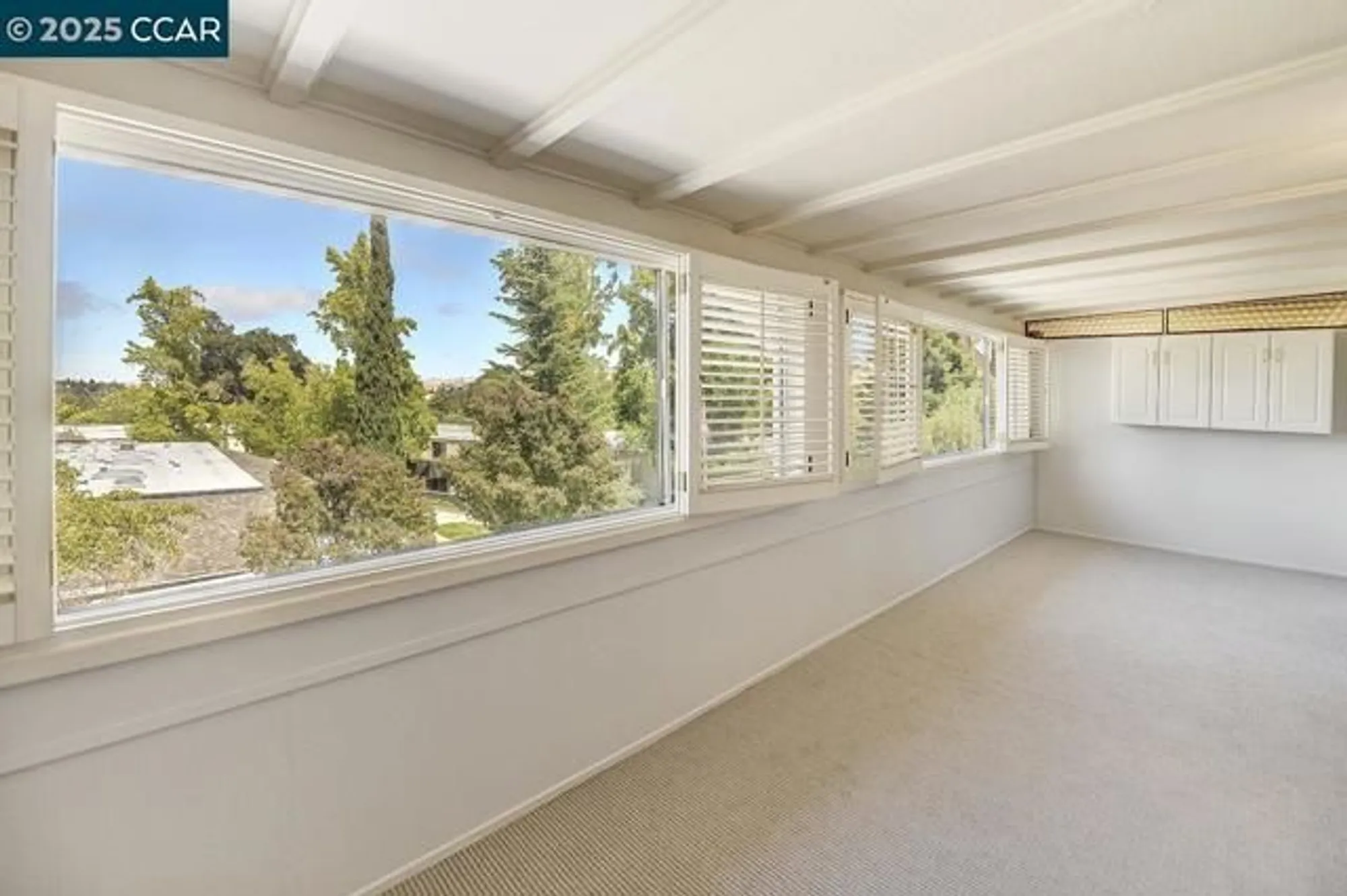 Property Slideshow image 16 of 43 | 1427 rockledge ln apt 5, Walnut Creek, CA, 94595