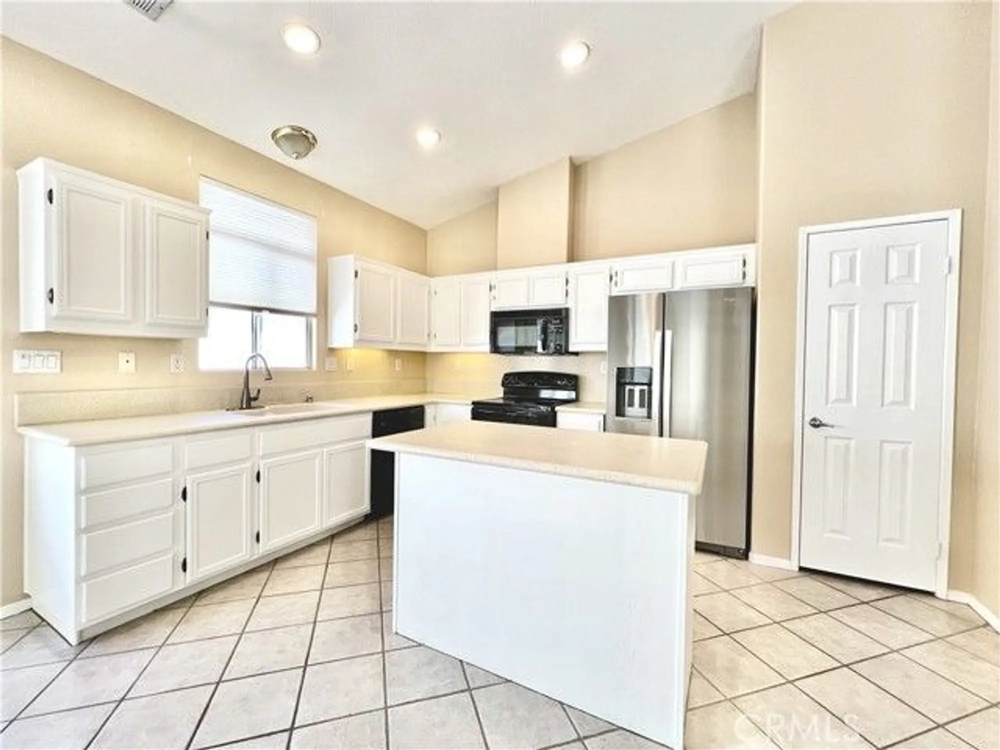 Property Slideshow image 7 of 34 | 26933 circus dr, Menifee, CA, 92585