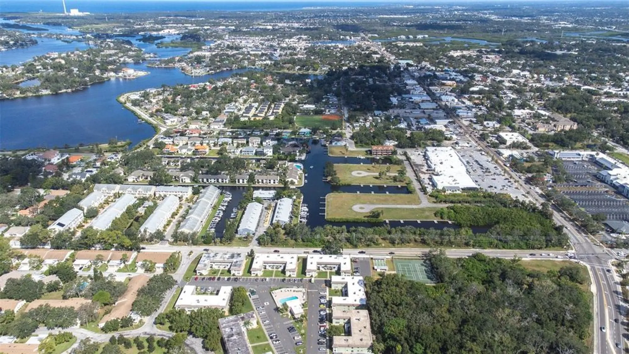 Property Slideshow image 32 of 33 | 1250 s pinellas ave apt 711, Tarpon Springs, FL, 34689