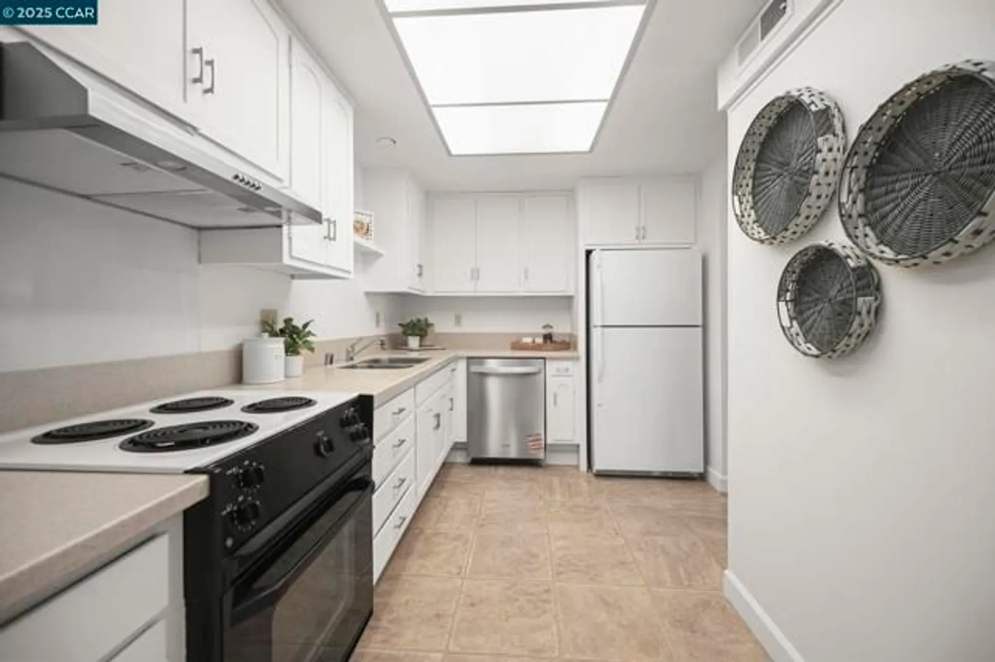 Property Slideshow image 12 of 40 | 1801 golden rain rd 3, Walnut Creek, CA, 94595