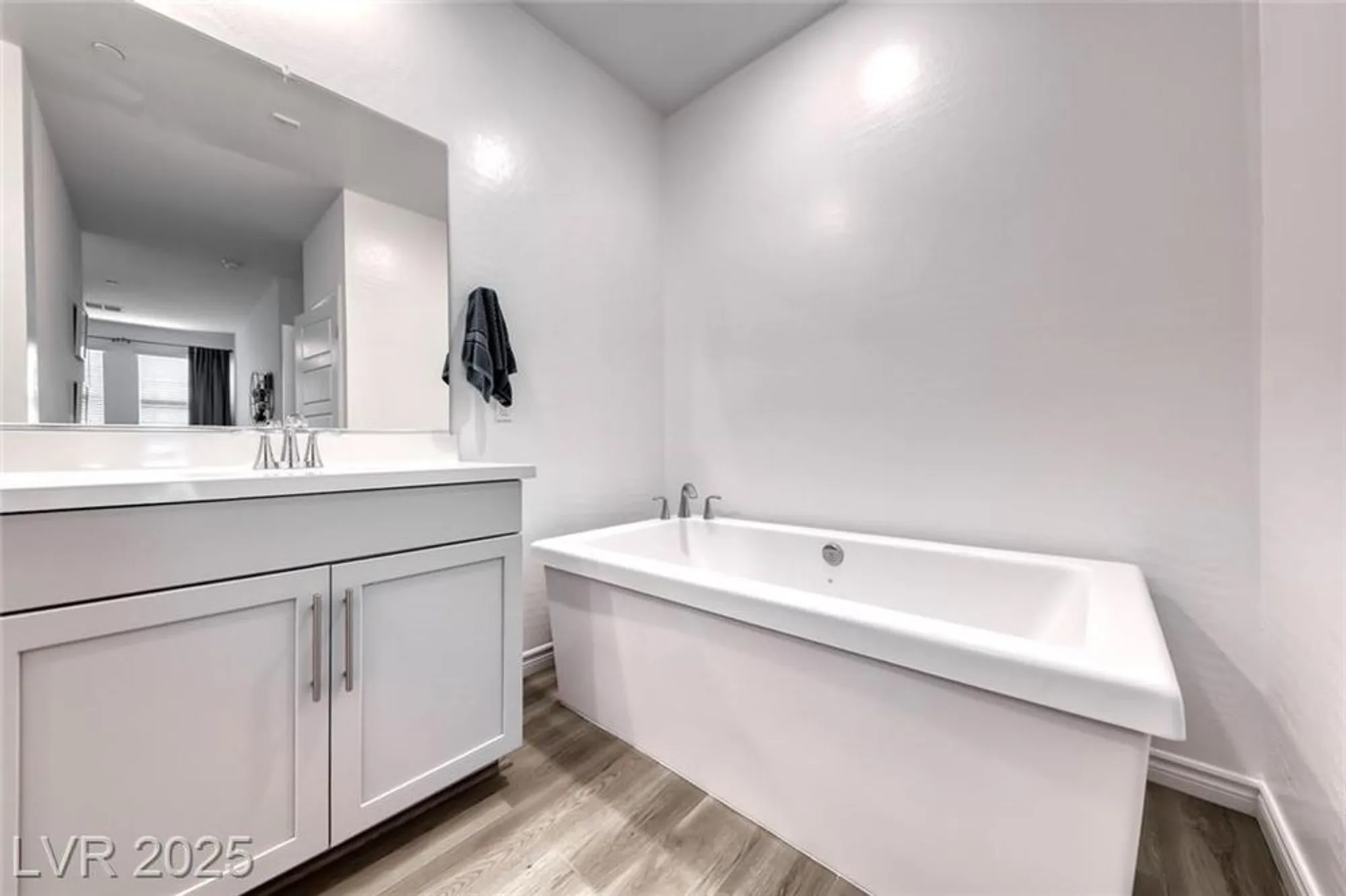 Property Slideshow image 29 of 57 | 2555 hampton rd 9308, Henderson, NV, 89052