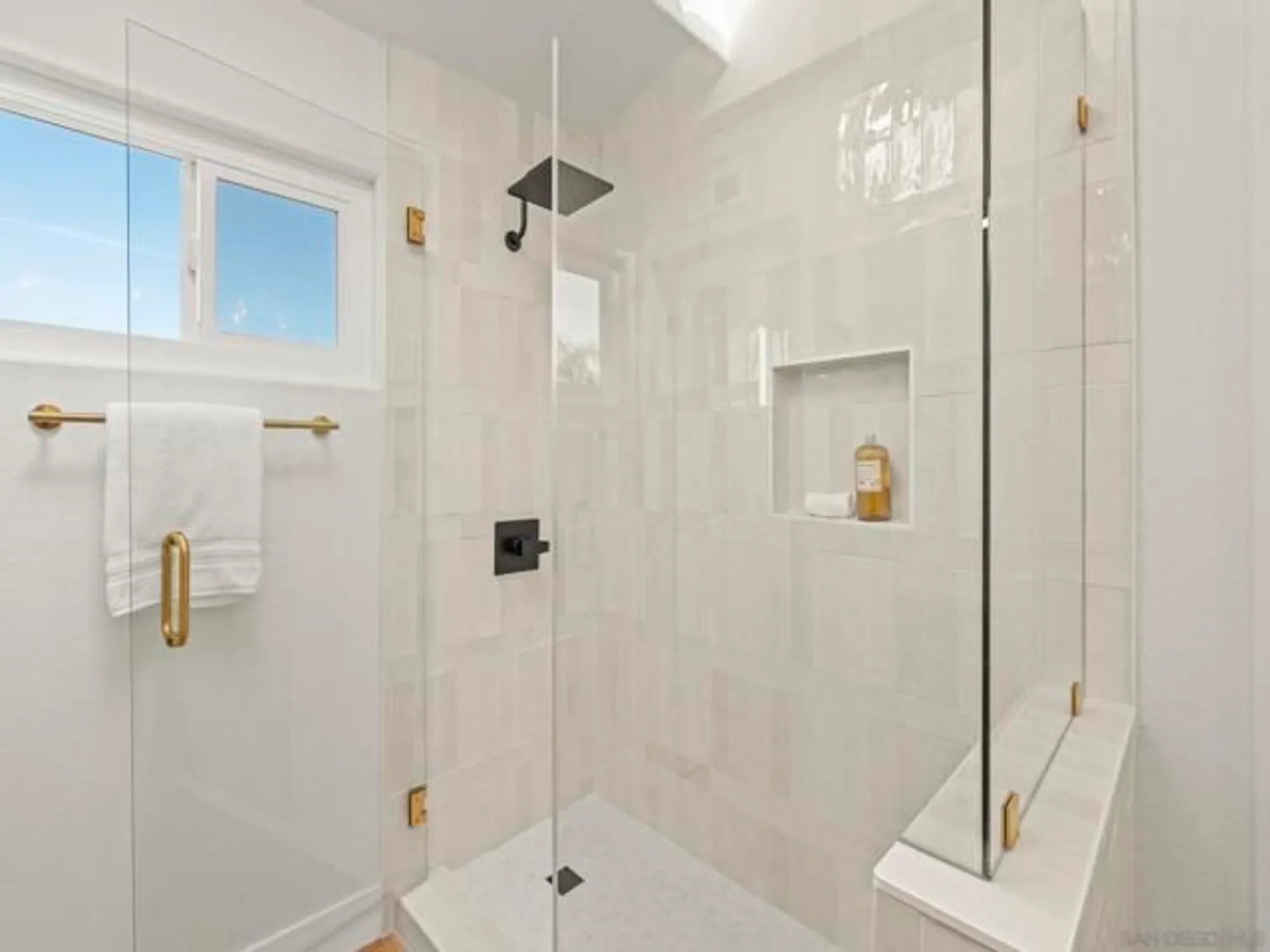 Property Slideshow image 35 of 64 | 4137 pindar way, Oceanside, CA, 92056