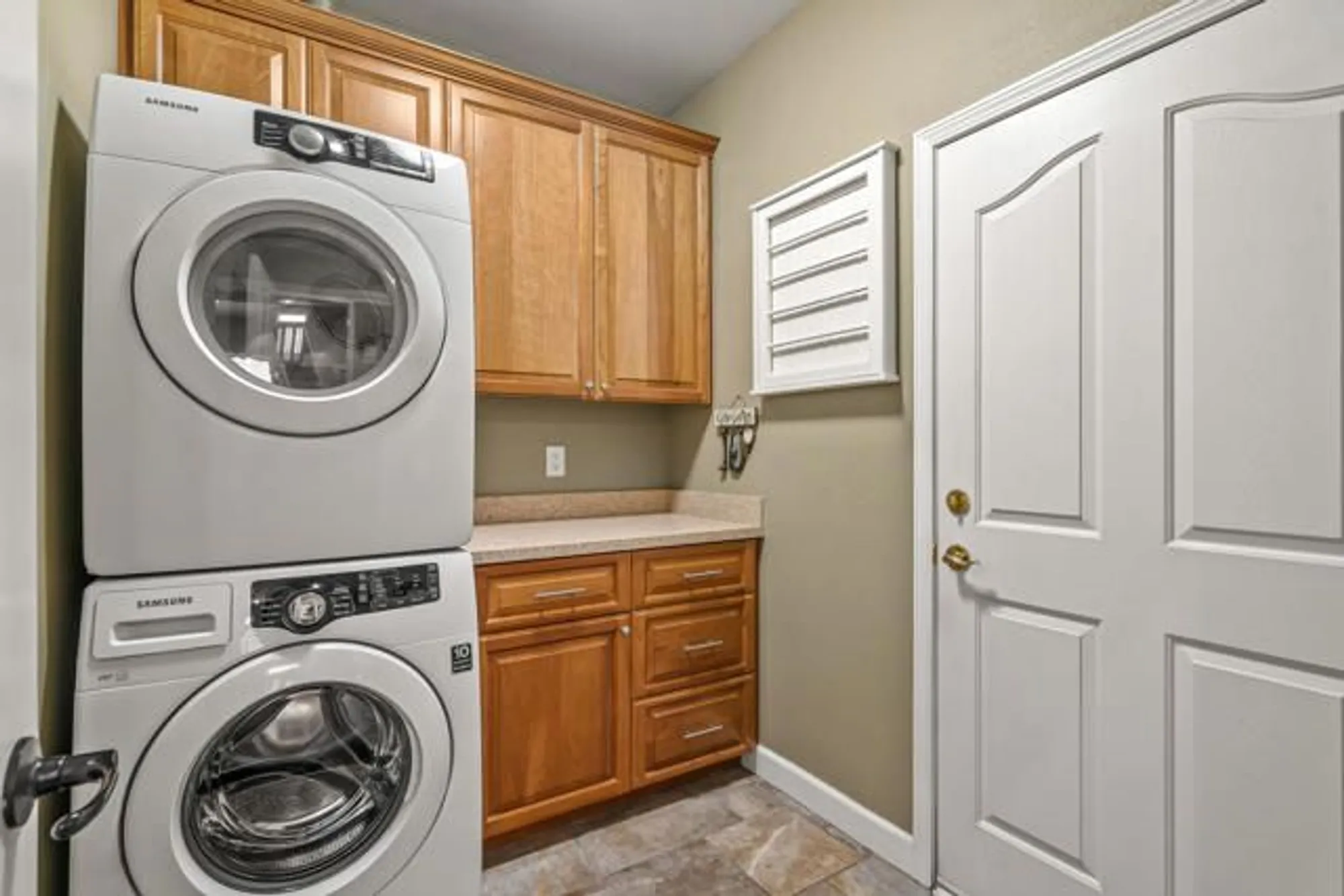 Property Slideshow image 36 of 73 | 44327 royal lytham dr, Indio, CA, 92201