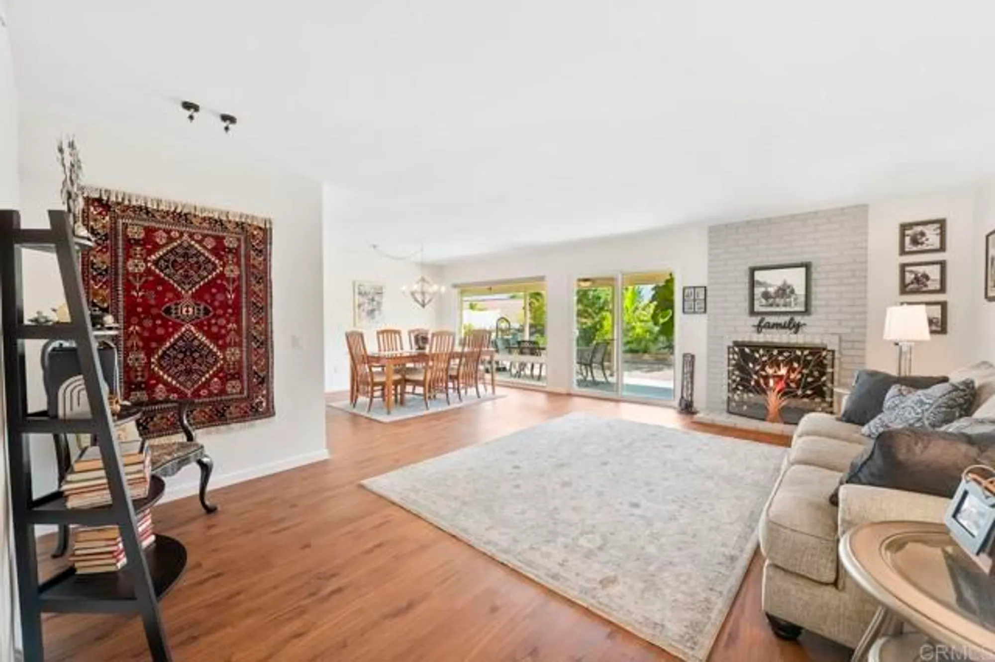 Property Slideshow image 8 of 33 | 17503 plaza dolores, San Diego, CA, 92128