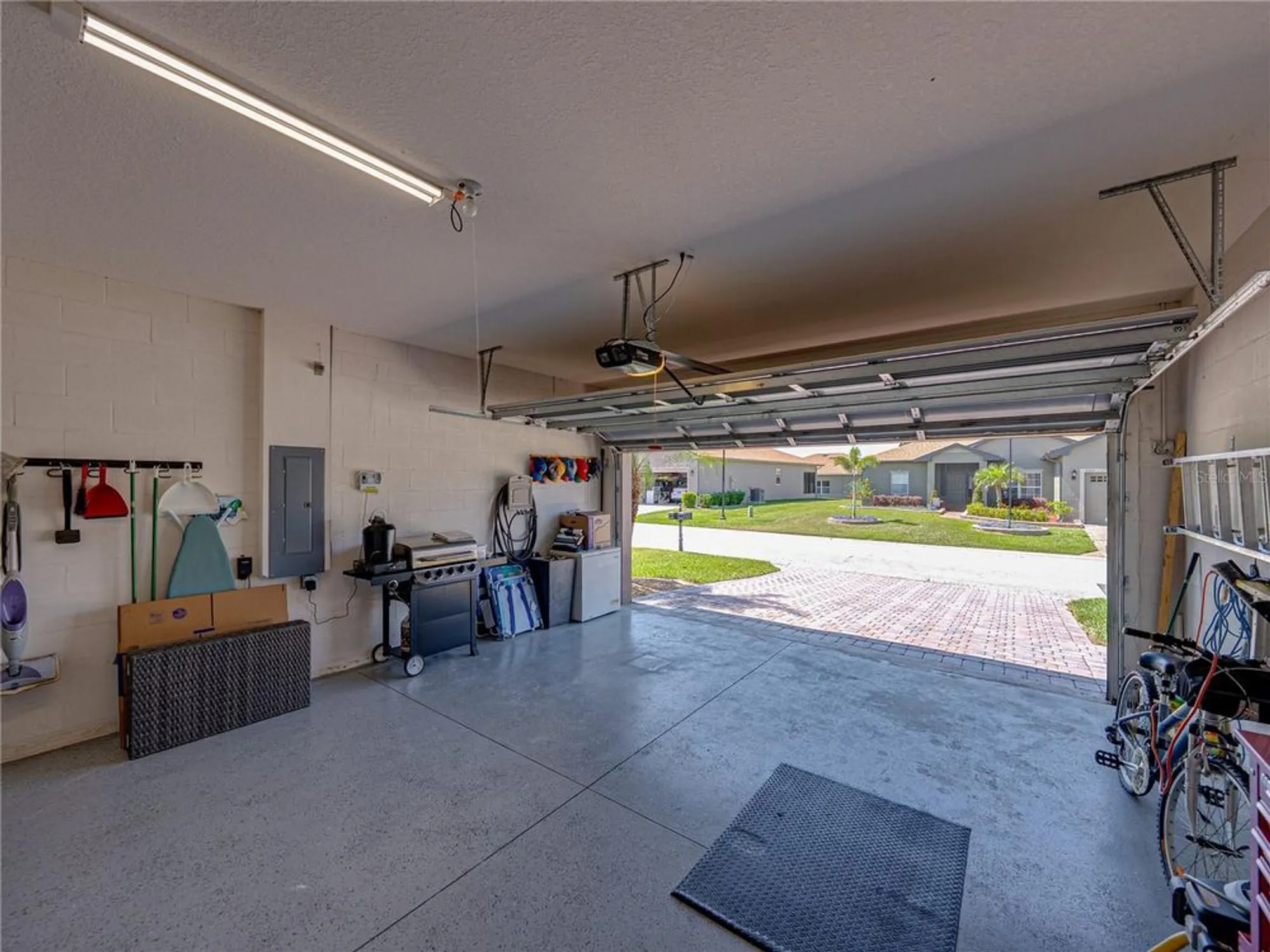 Property Slideshow image 52 of 100 | 5325 nicklaus dr, Winter Haven, FL, 33884