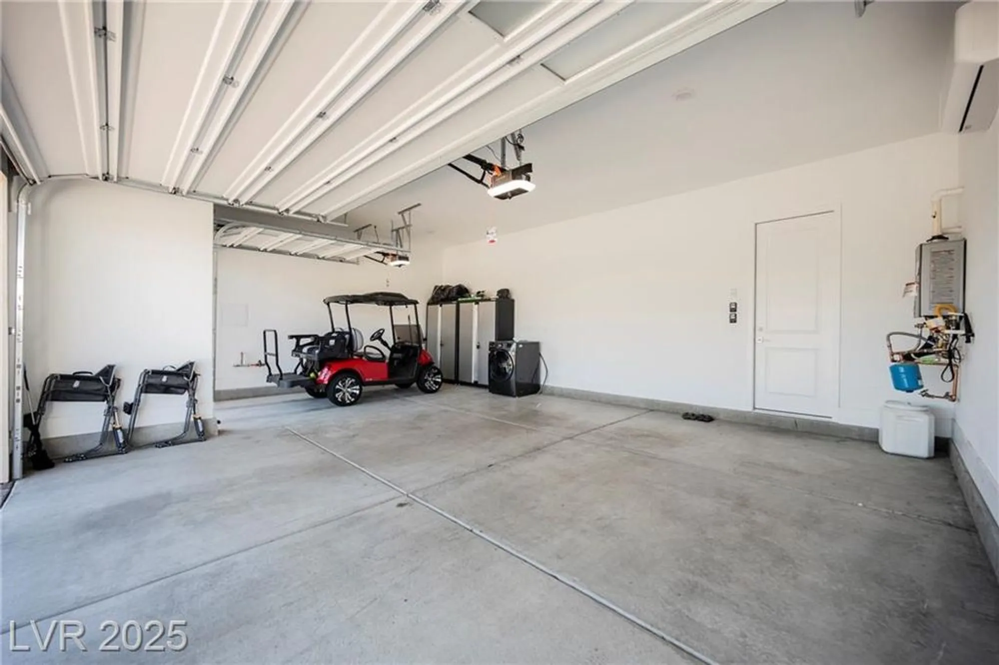 Property Slideshow image 47 of 67 | 10023 chrysolite pl, Las Vegas, NV, 89143