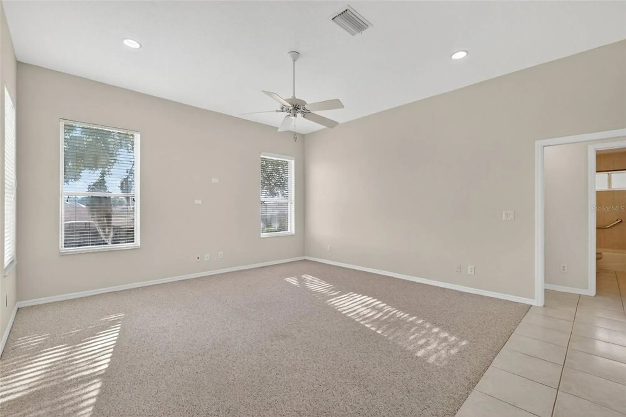 Property Slideshow image 17 of 46 | 5524 saddleback ct, Lady Lake, FL, 32159