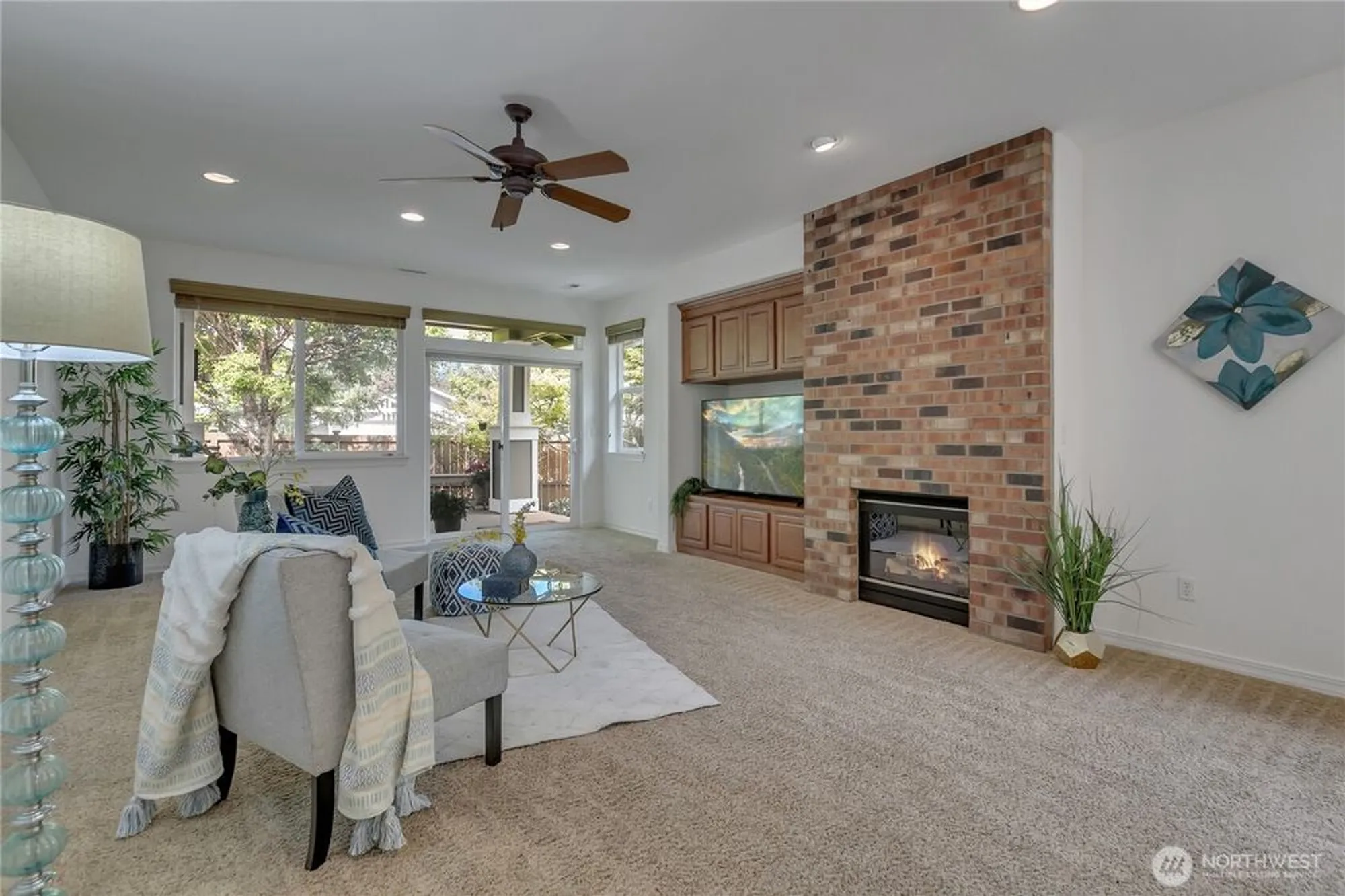Property Slideshow image 12 of 38 | 4961 spokane st, Lacey, WA, 98516