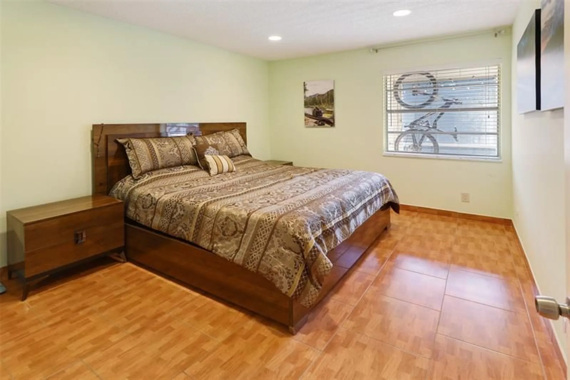 Property Slideshow image 9 of 24 | 610 burgundy m # 610, Delray Beach, FL, 33484