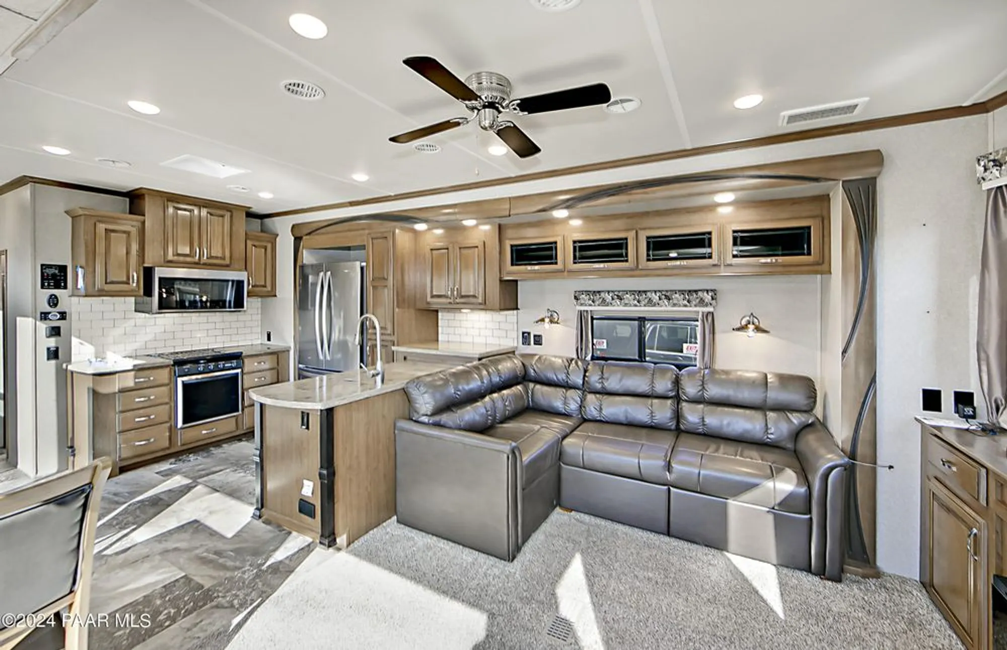 Property Slideshow image 4 of 17 | 850 n ponderosa pine dr, Prescott Valley, AZ, 86327