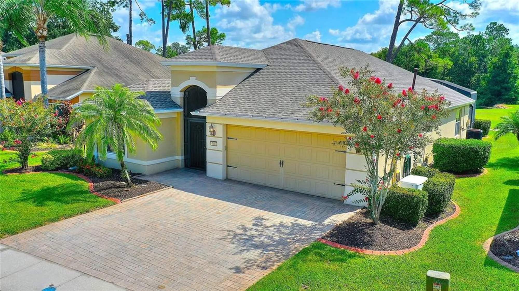 Property Slideshow image 13 of 70 | 300 del sol ave, Davenport, FL, 33837