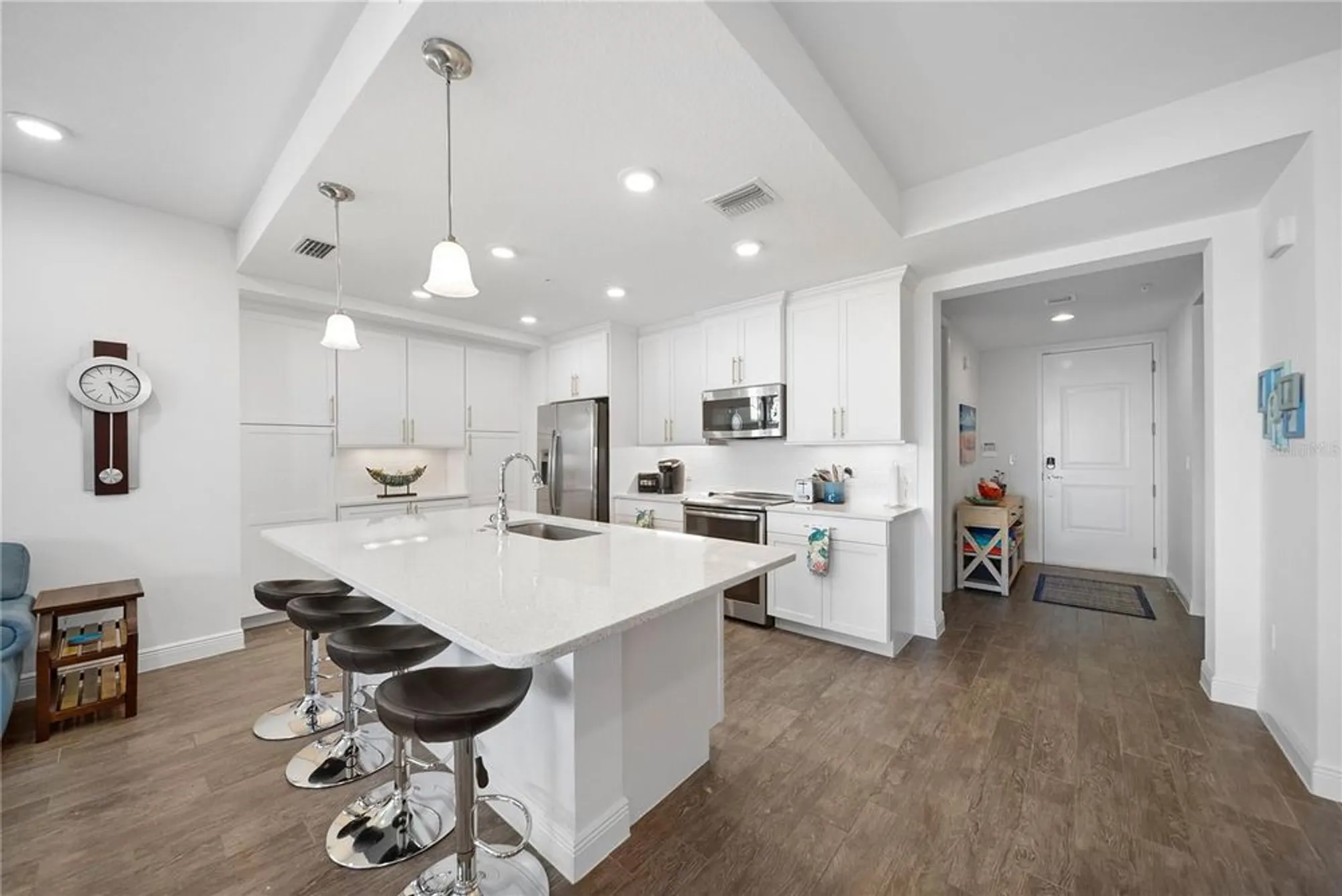 Property Slideshow image 41 of 72 | 391 aruba cir 303, Bradenton, FL, 34209