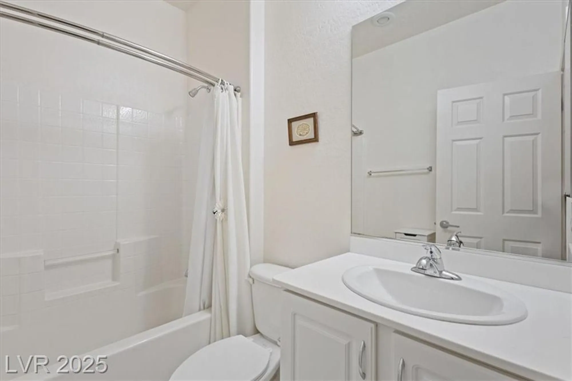 Property Slideshow image 20 of 25 | 7945 woodlark ct, North Las Vegas, NV, 89084