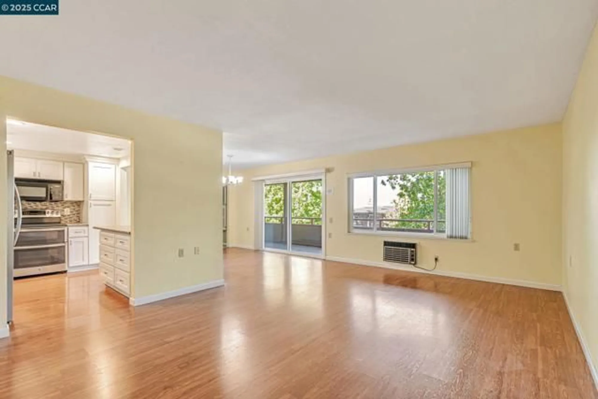 Property Slideshow image 6 of 30 | 1909 skycrest dr 2, Walnut Creek, CA, 94595