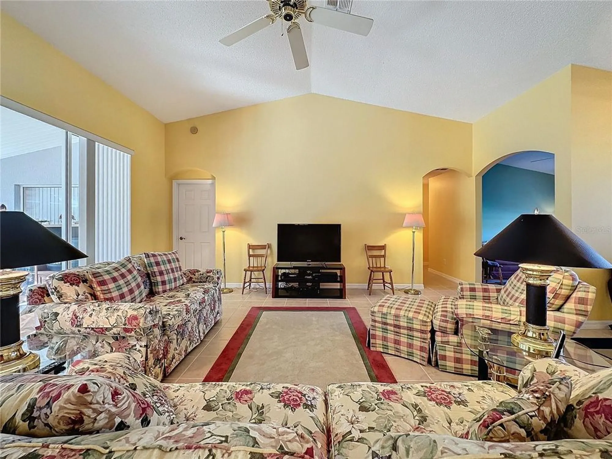 Property Slideshow image 8 of 54 | 4634 summerbridge cir, Leesburg, FL, 34748