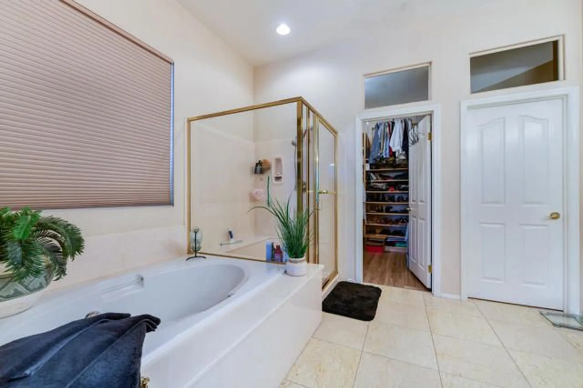 Property Slideshow image 22 of 29 | 43784 royal saint george dr, Indio, CA, 92201