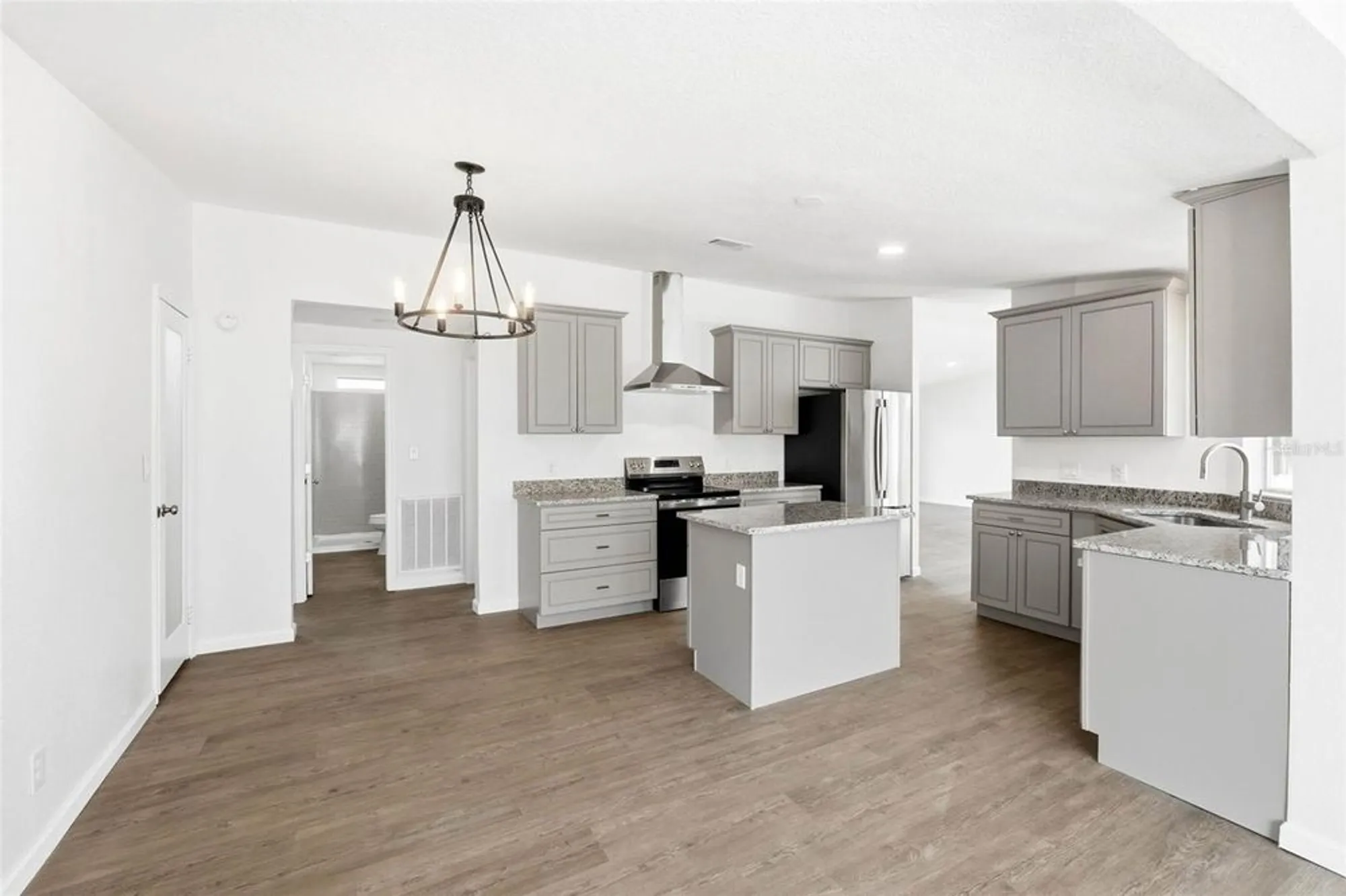Property Slideshow image 8 of 38 | 5180 lexington cir, Wildwood, FL, 34785