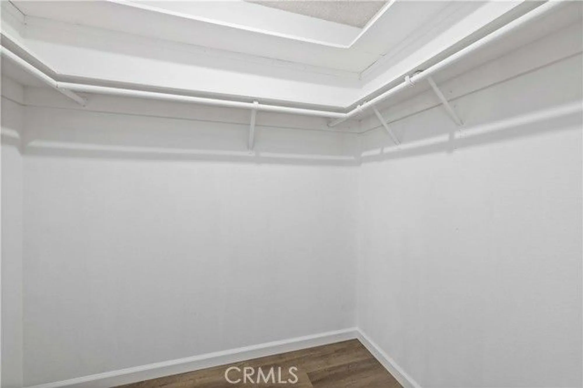 Property Slideshow image 17 of 34 | 26562 cardwick ct, Newhall, CA, 91321