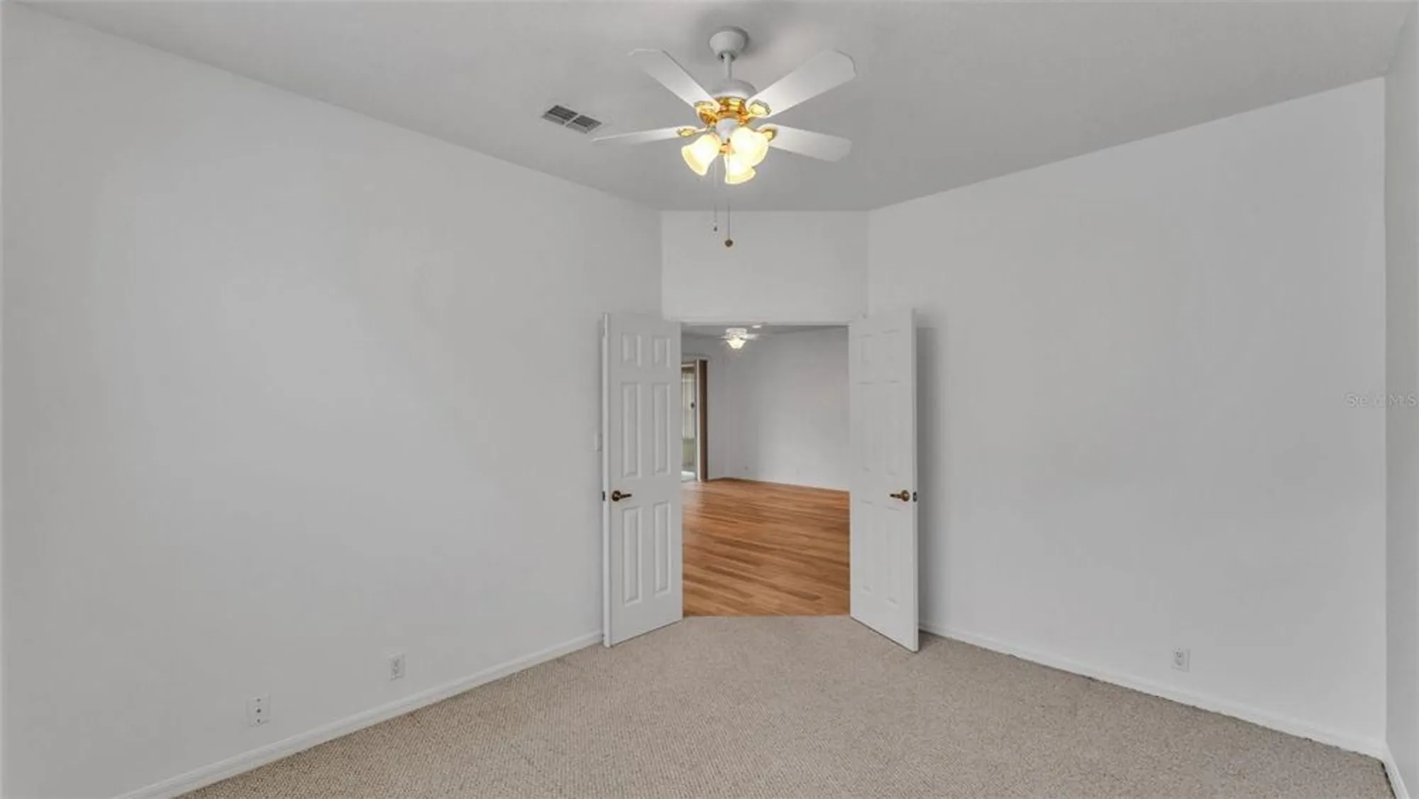 Property Slideshow image 27 of 37 | 4268 windchime ln, Lakeland, FL, 33811