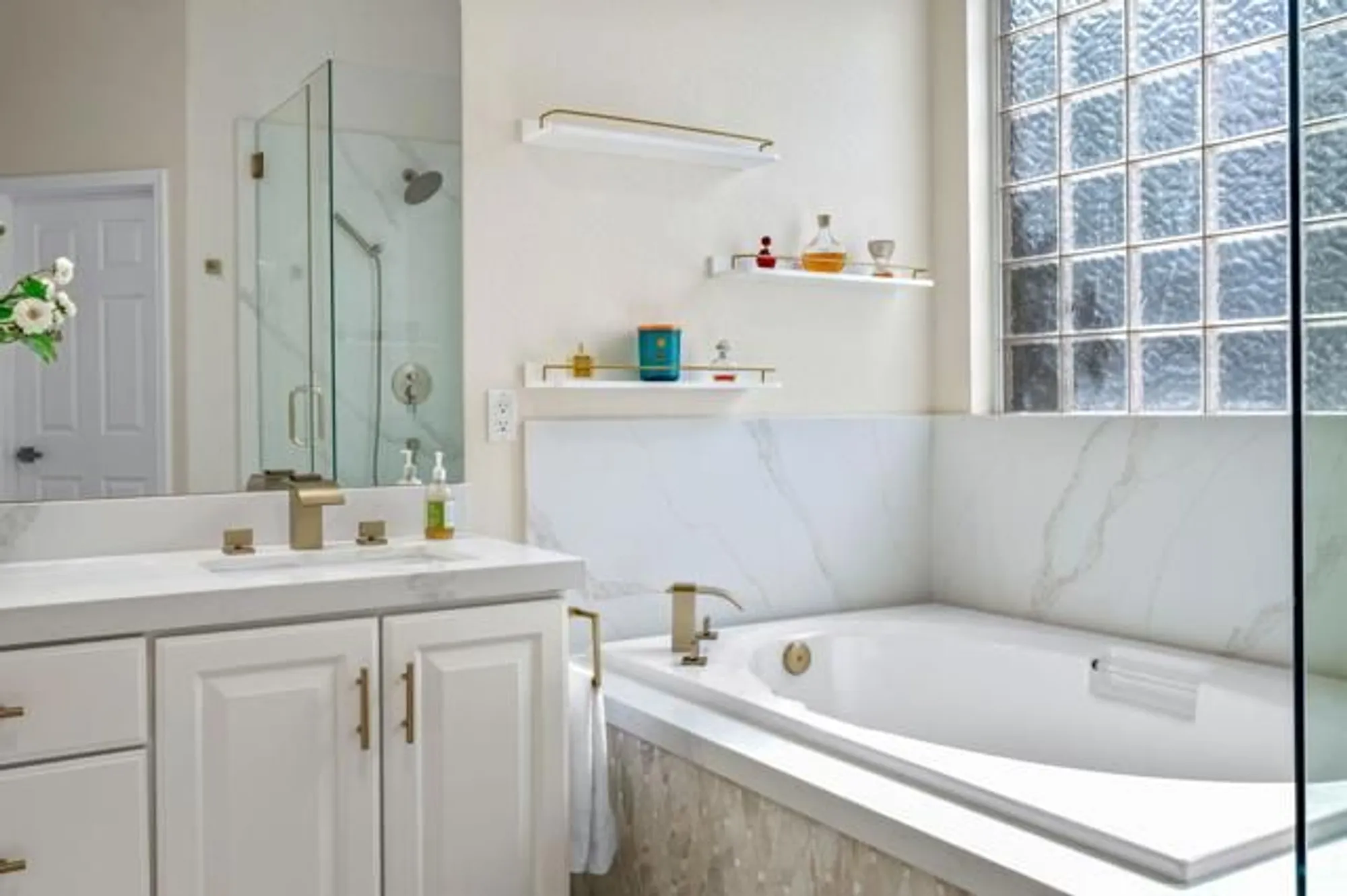 Property Slideshow image 26 of 62 | 44397 royal lytham dr, Indio, CA, 92201