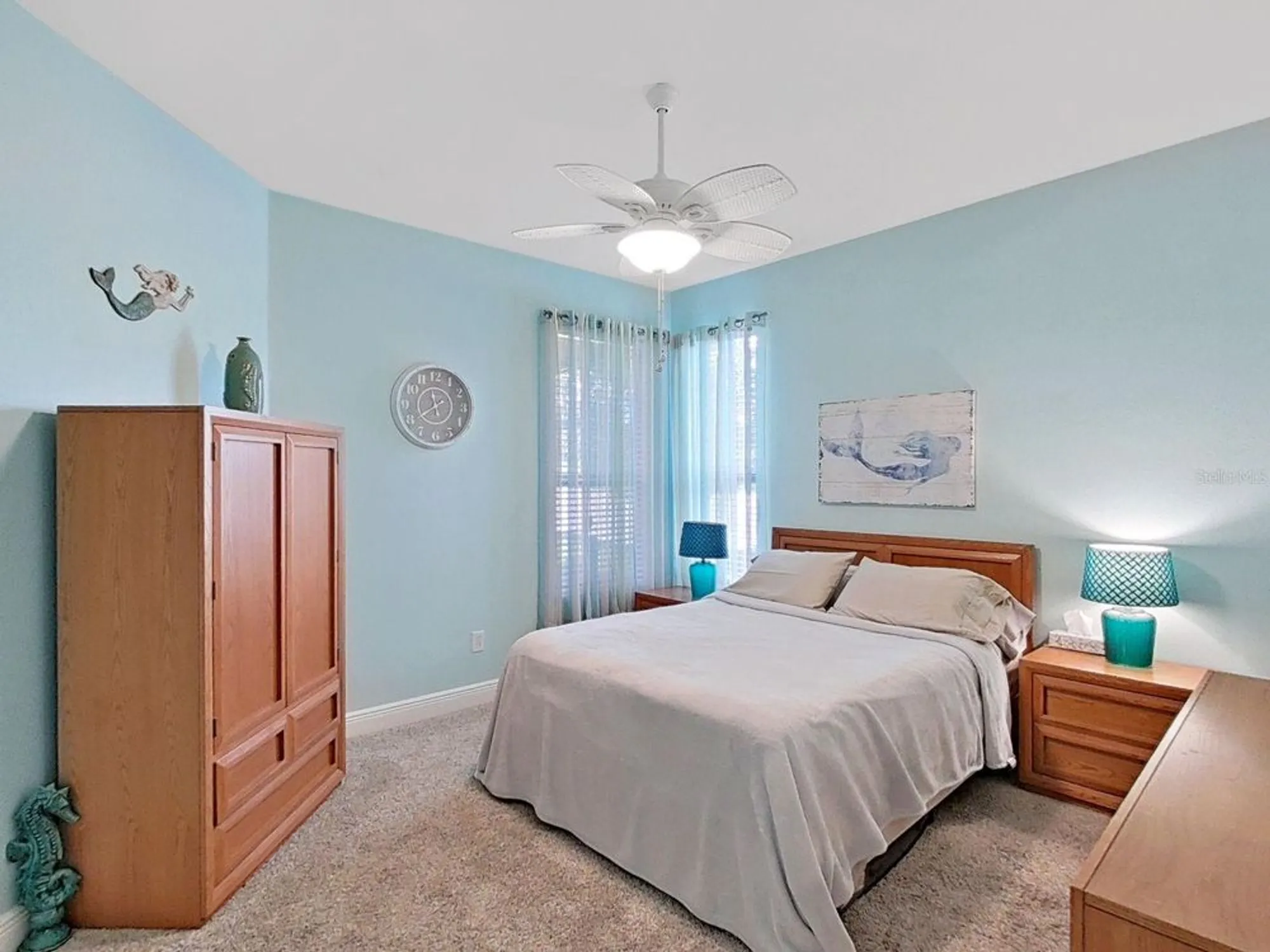 Property Slideshow image 22 of 100 | 303 bluewater falls ct, Apollo Beach, FL, 33572