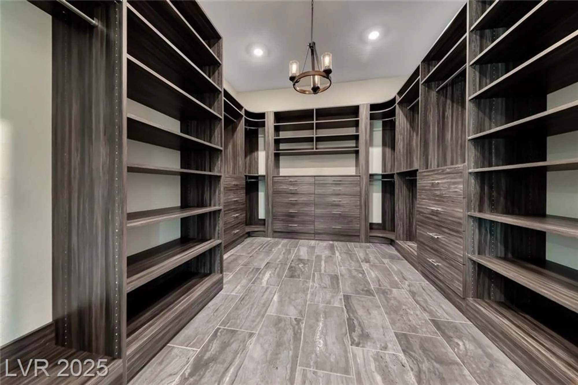 Property Slideshow image 36 of 72 | 125 mirage view dr, Henderson, NV, 89011