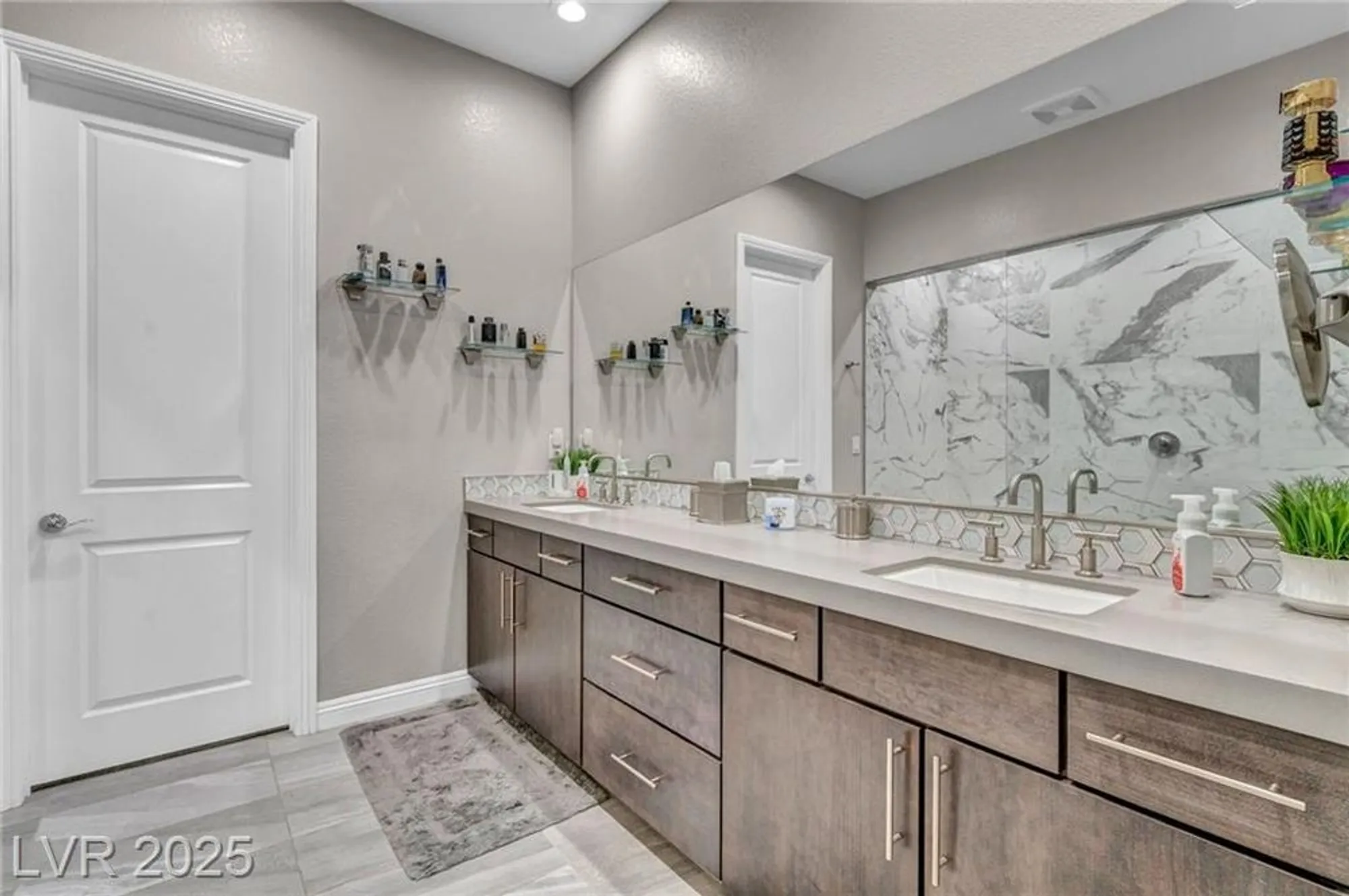 Property Slideshow image 74 of 98 | 10018 regency square ave, Las Vegas, NV, 89148