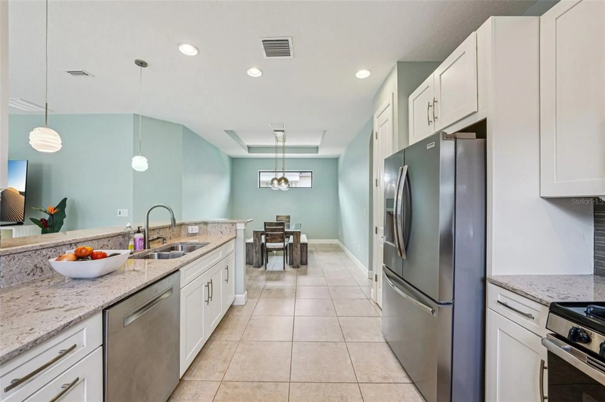 Property Slideshow image 8 of 31 | 8433 alberata vista dr, Tampa, FL, 33647