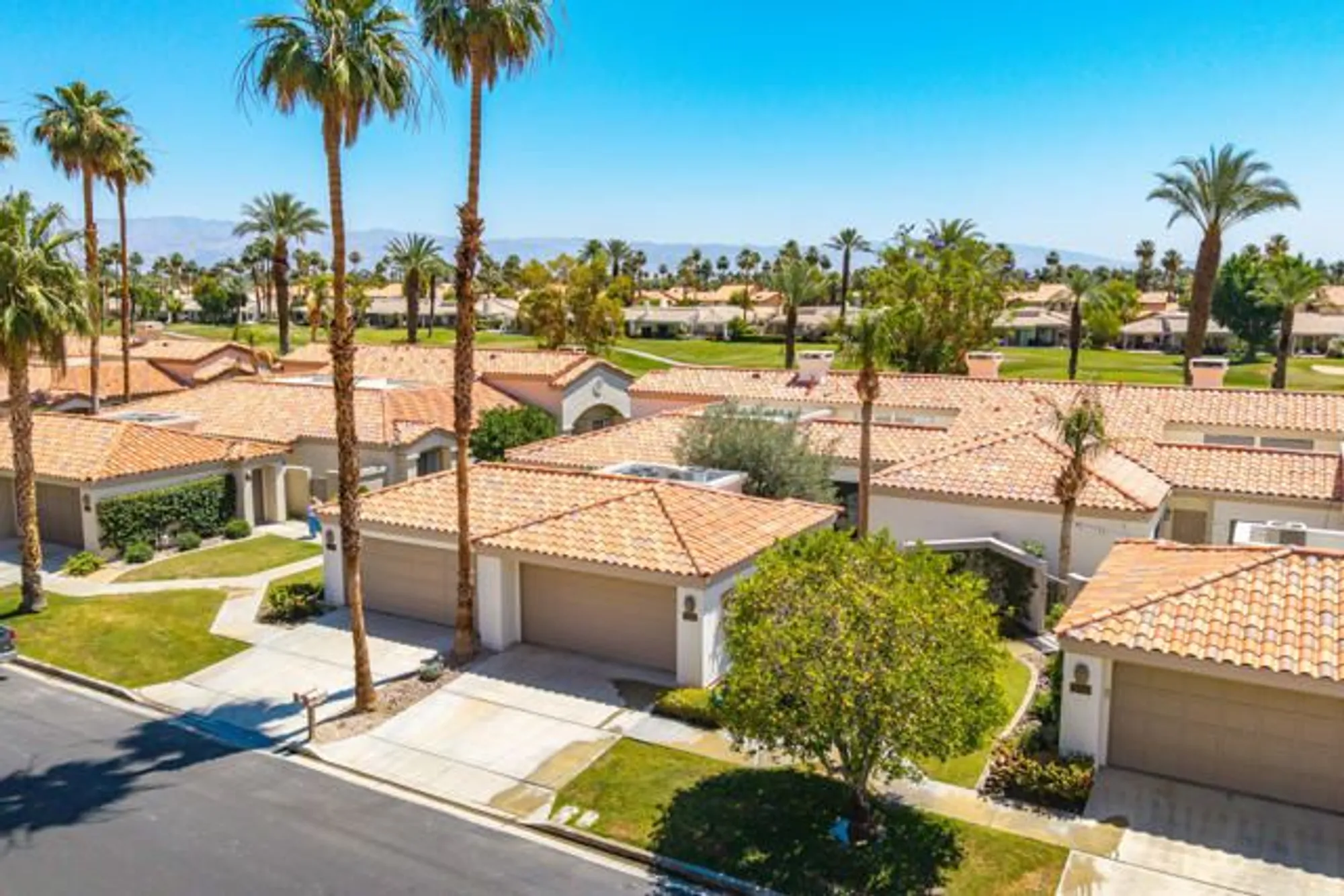 Property Slideshow image 26 of 29 | 55334 riviera, La Quinta, CA, 92253