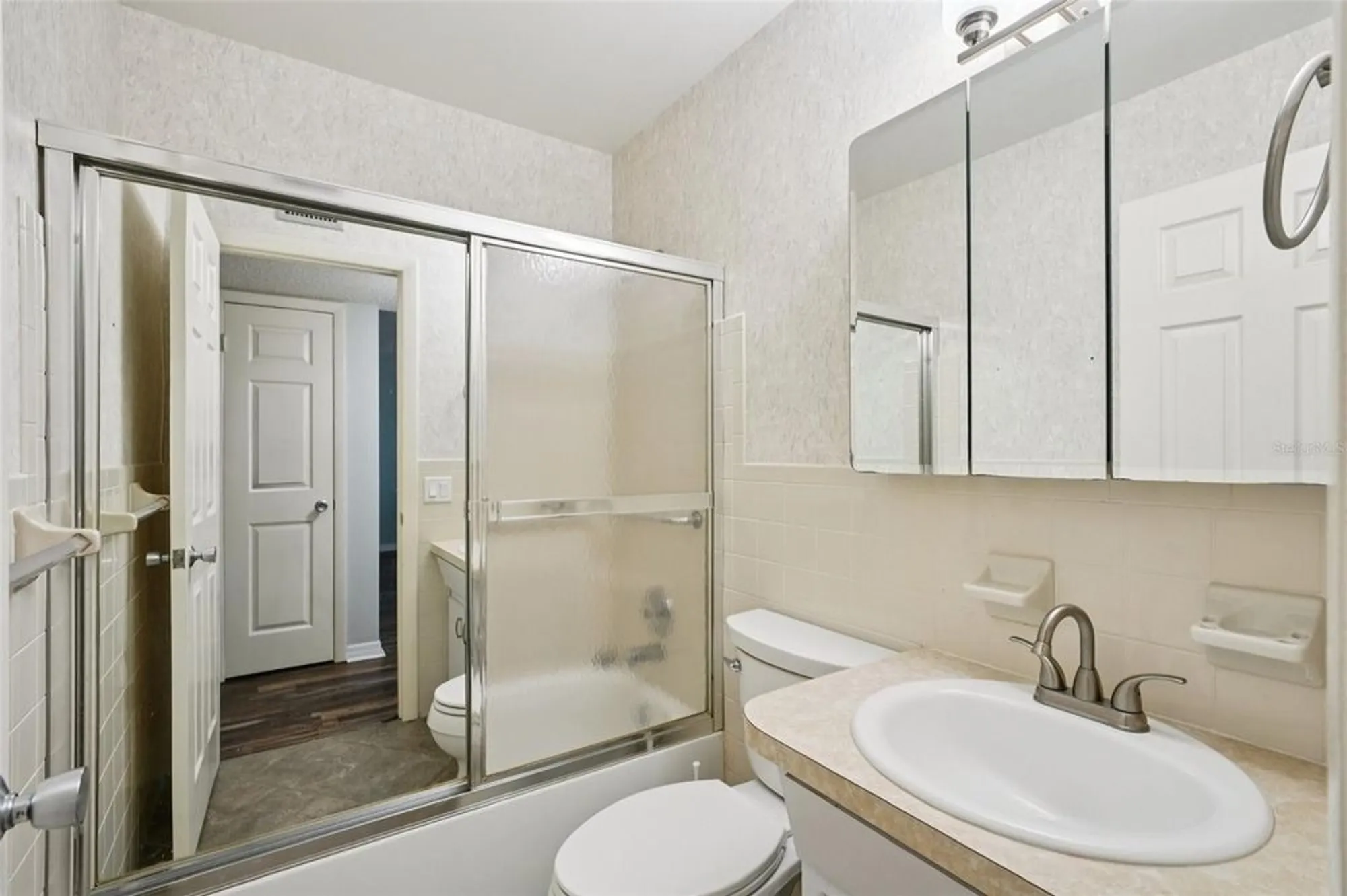 Property Slideshow image 26 of 46 | 2255 philippine dr 9, Clearwater, FL, 33763