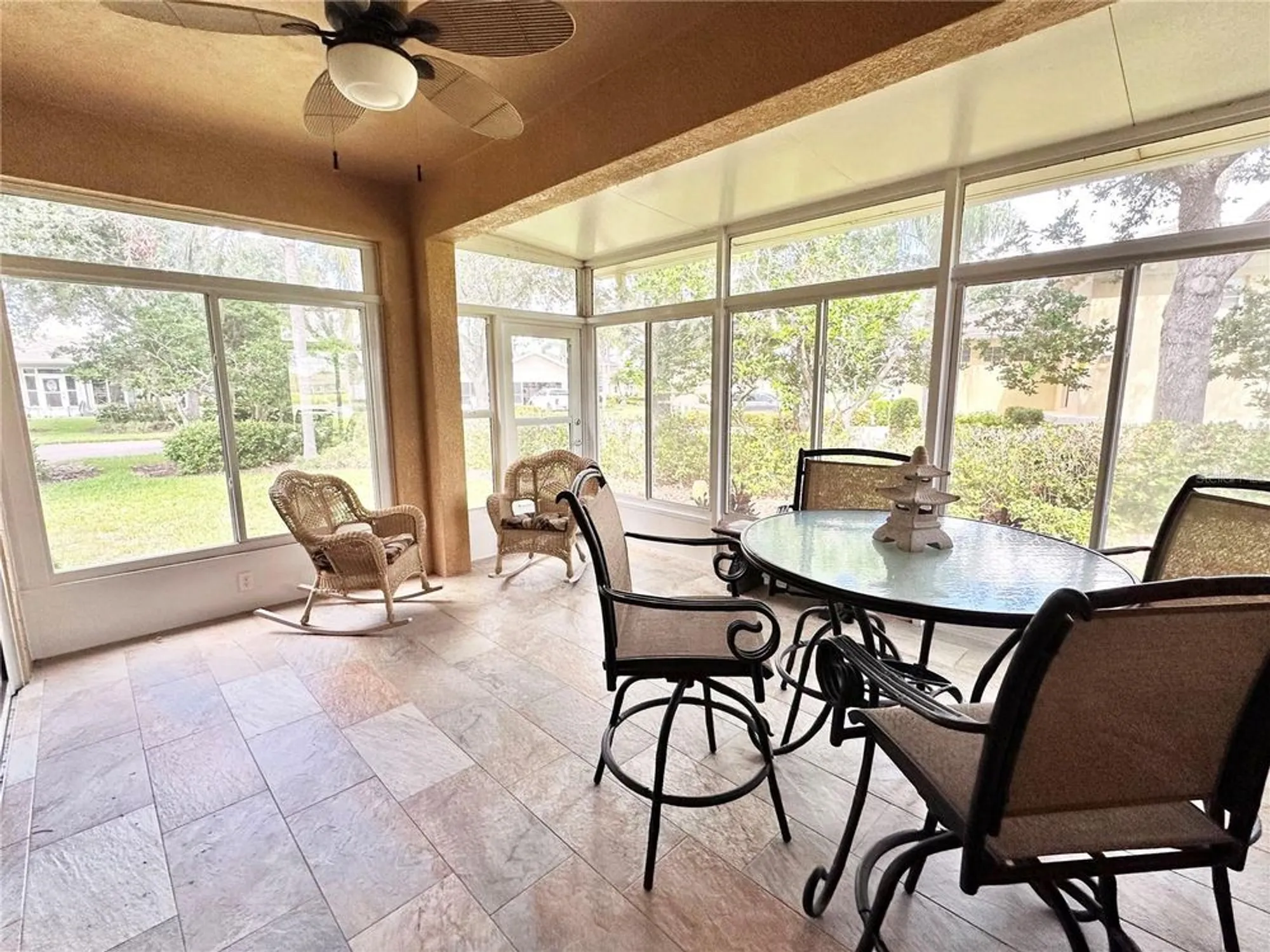 Property Slideshow image 9 of 25 | 2037 sifield greens way, Sun City Center, FL, 33573