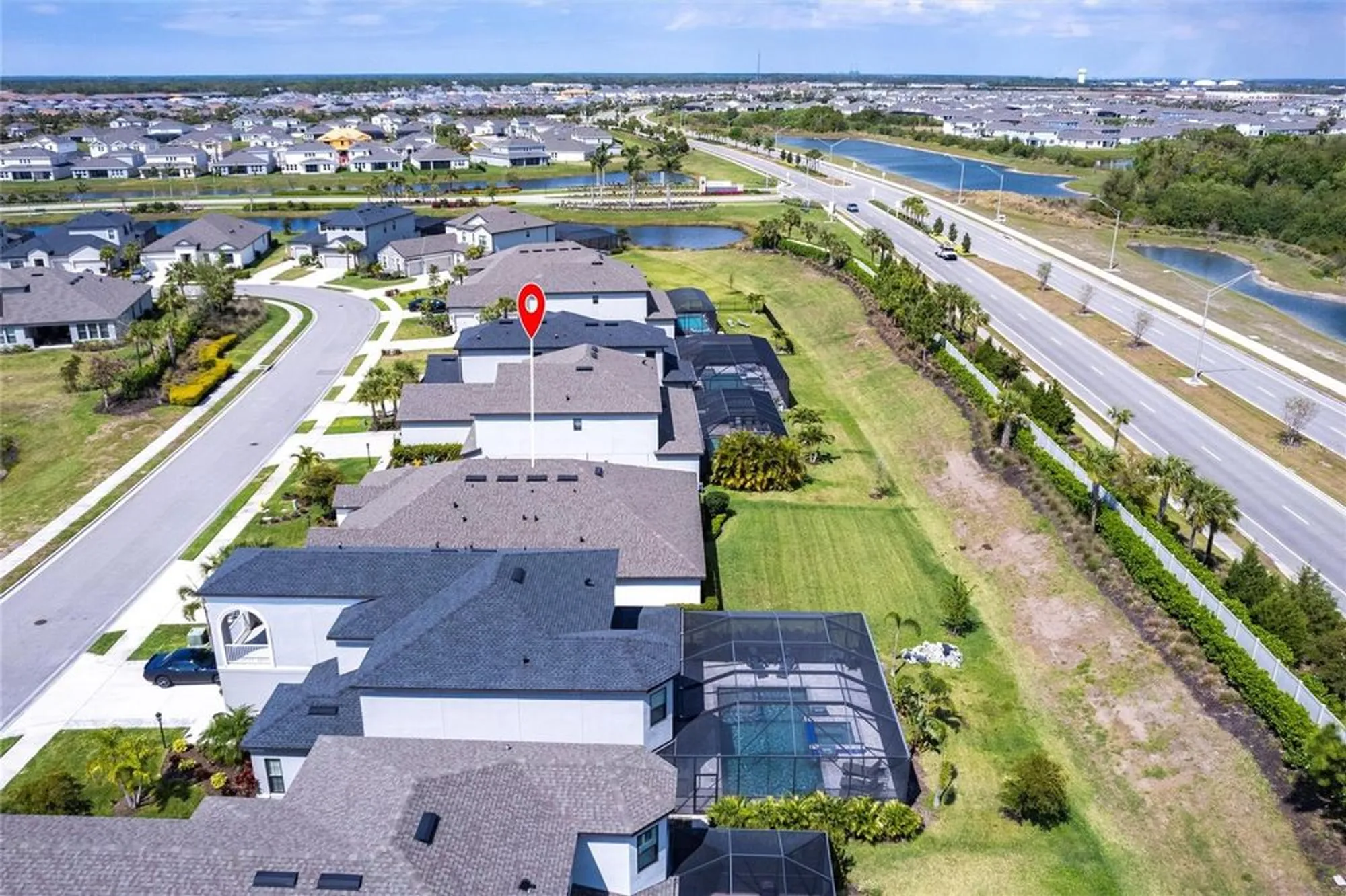 Property Slideshow image 34 of 37 | 16524 paynes mill dr, Bradenton, FL, 34211