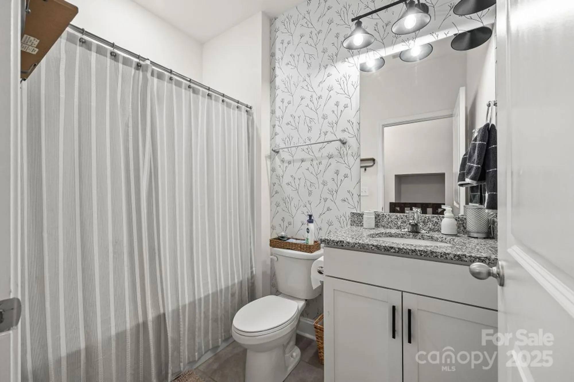 Property Slideshow image 16 of 46 | 1731 santa clara trce, Lake Wylie, SC, 29710