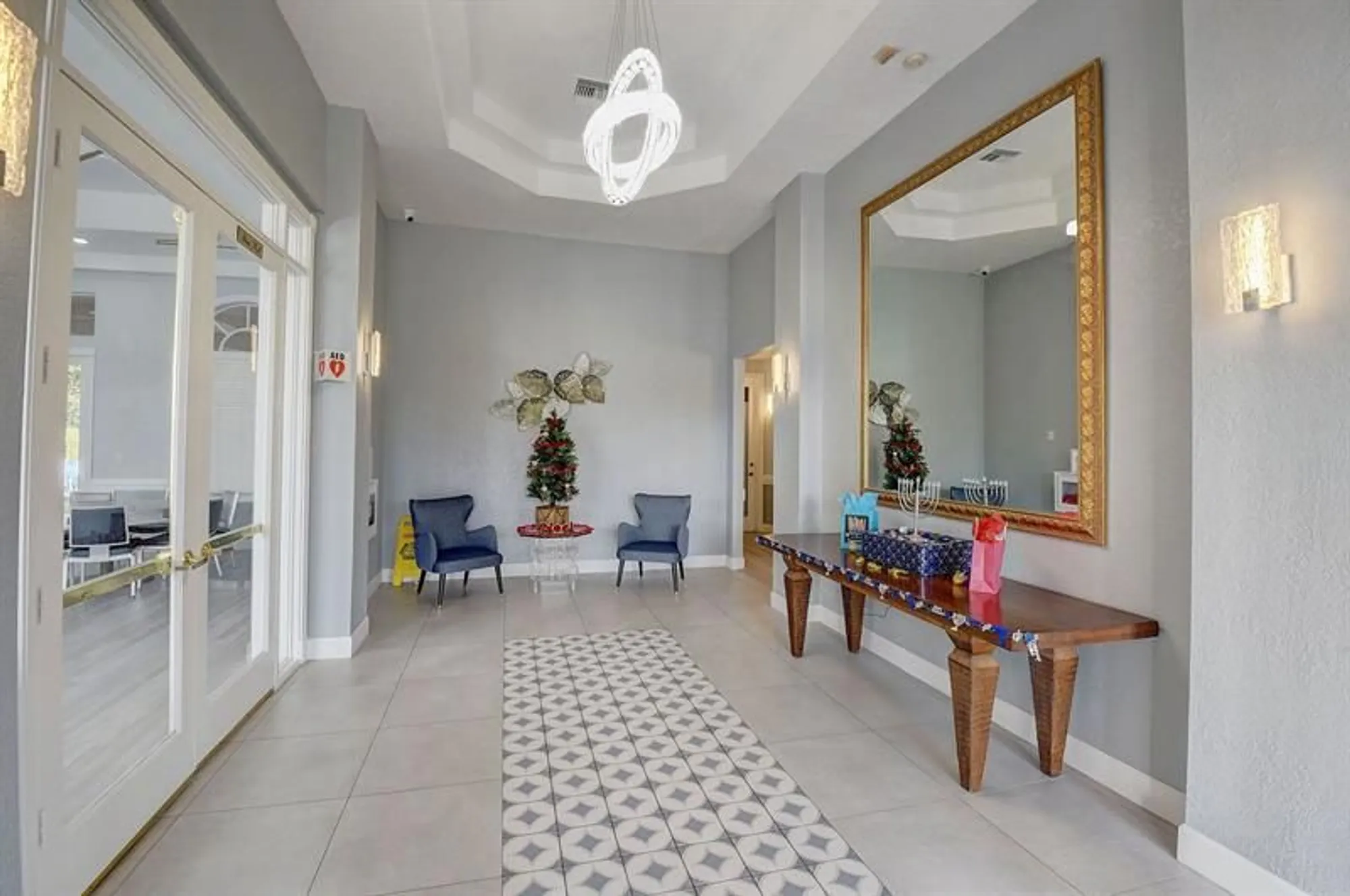 Property Slideshow image 53 of 62 | 5891 royal isles blvd, Boynton Beach, FL, 33437