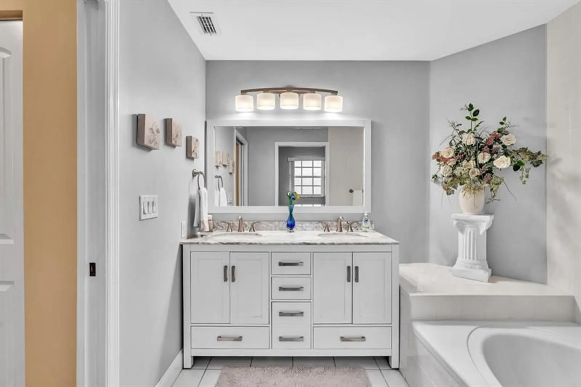 Property Slideshow image 28 of 59 | 9714 malvern dr # 9714, Tamarac, FL, 33321