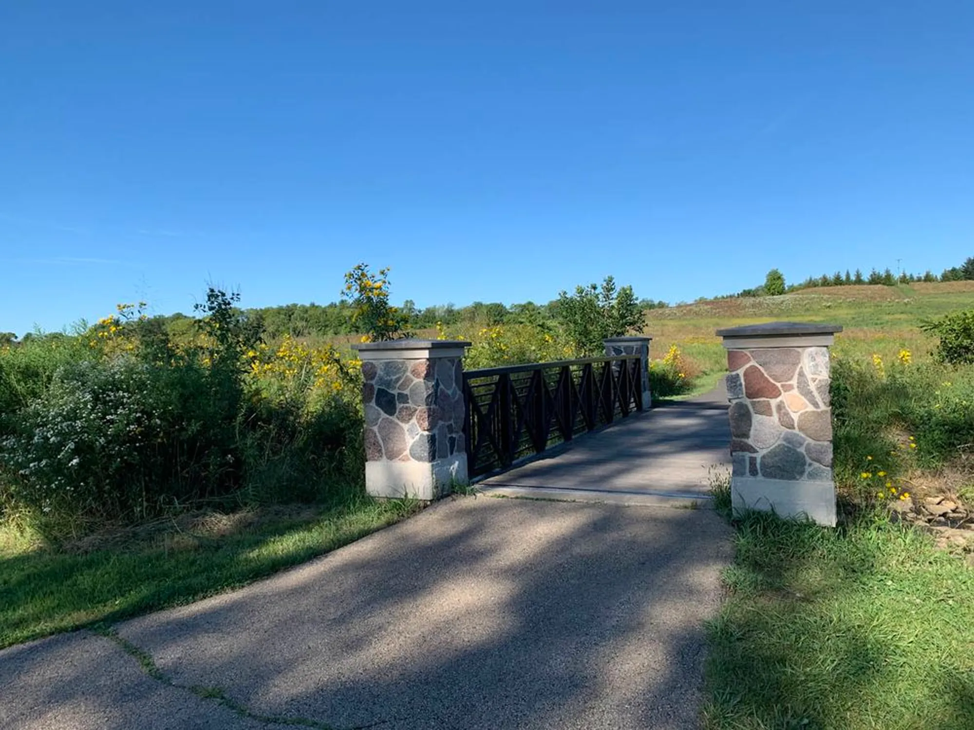 Property Slideshow image 33 of 39 | 2631 harnish dr, Algonquin, IL, 60102