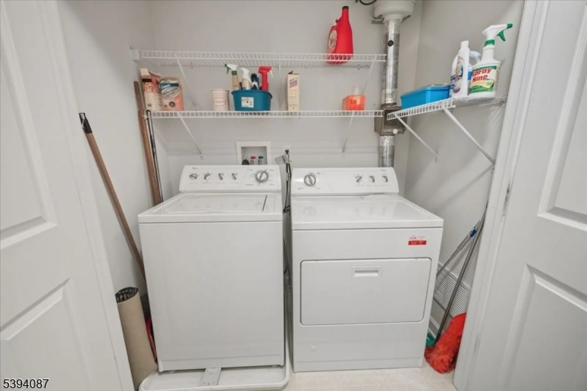 Property Slideshow image 31 of 43 | 89 ridgeview ln, Mount Arlington, NJ, 07856