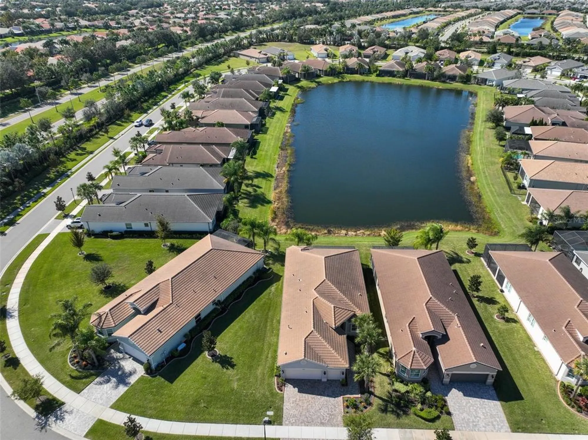 Property Slideshow image 34 of 44 | 15527 corona del mar dr, Wimauma, FL, 33598