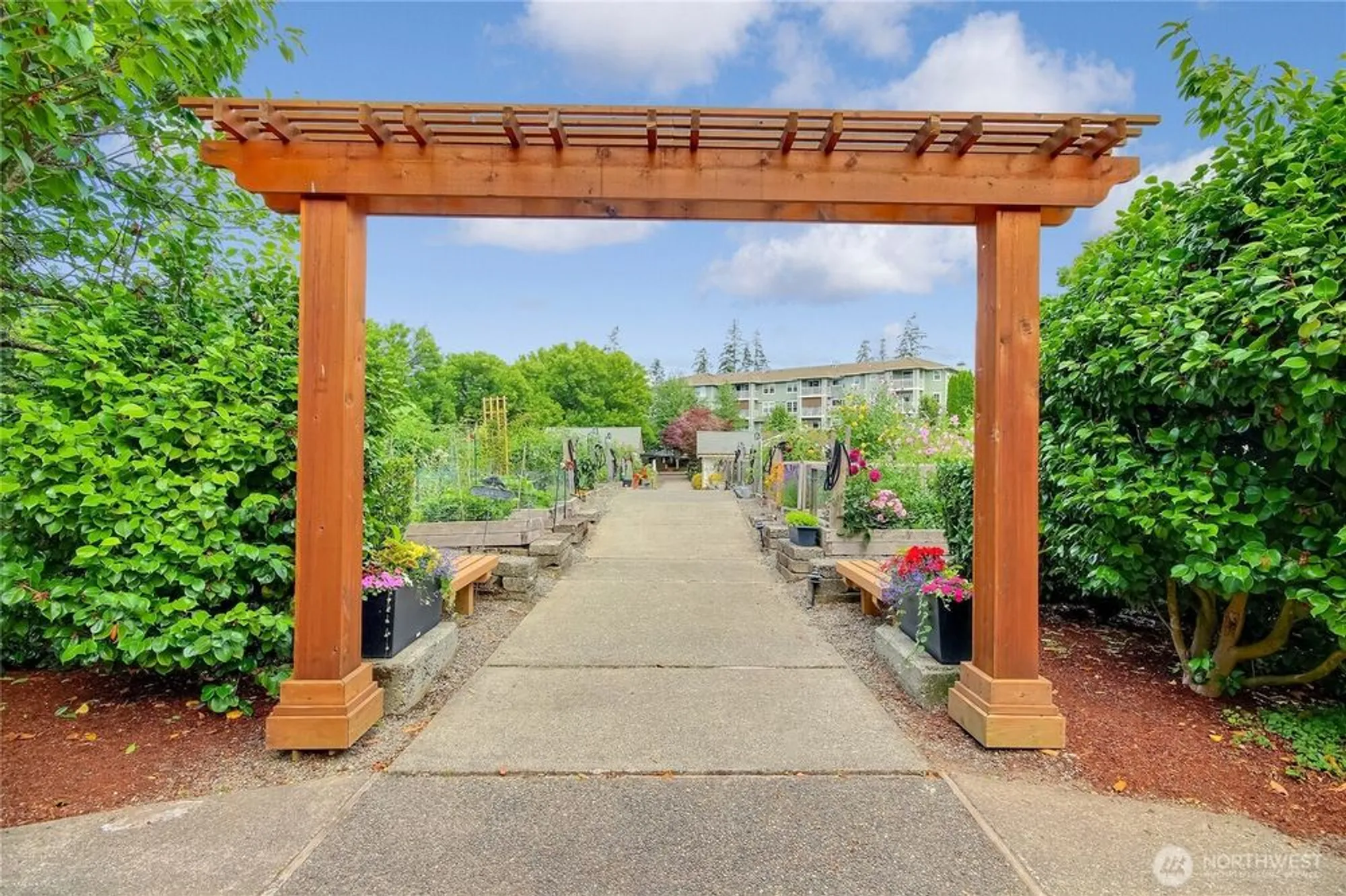 Property Slideshow image 38 of 40 | 22561 se 42nd ter # 2211, Issaquah, WA, 98029