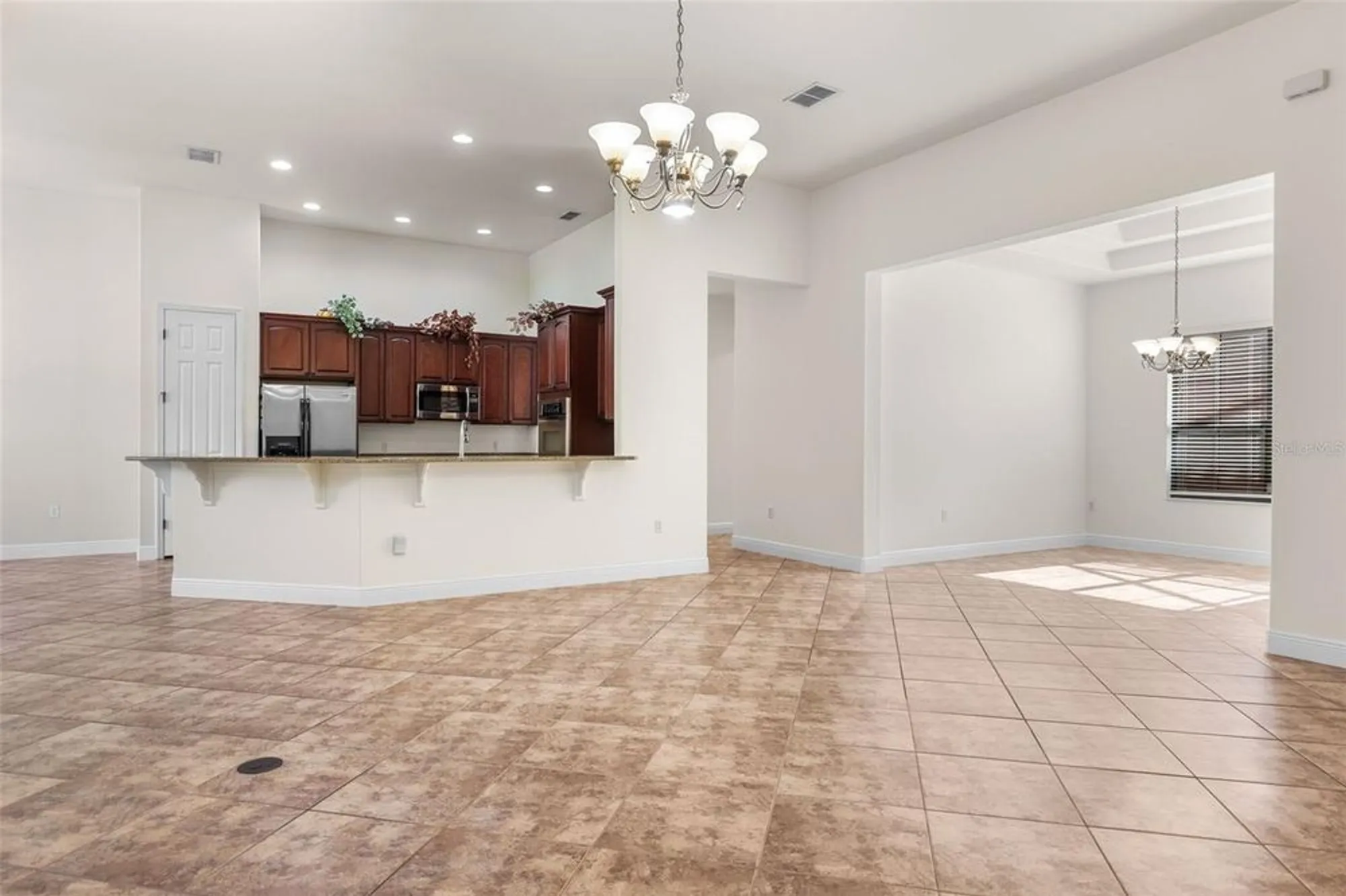 Property Slideshow image 11 of 36 | 619 tapatio ln, Kissimmee, FL, 34759