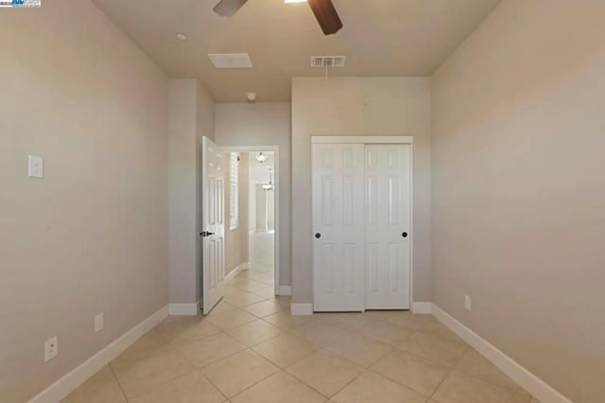 Property Slideshow image 37 of 54 | 2961 clear point way, Manteca, CA, 95336