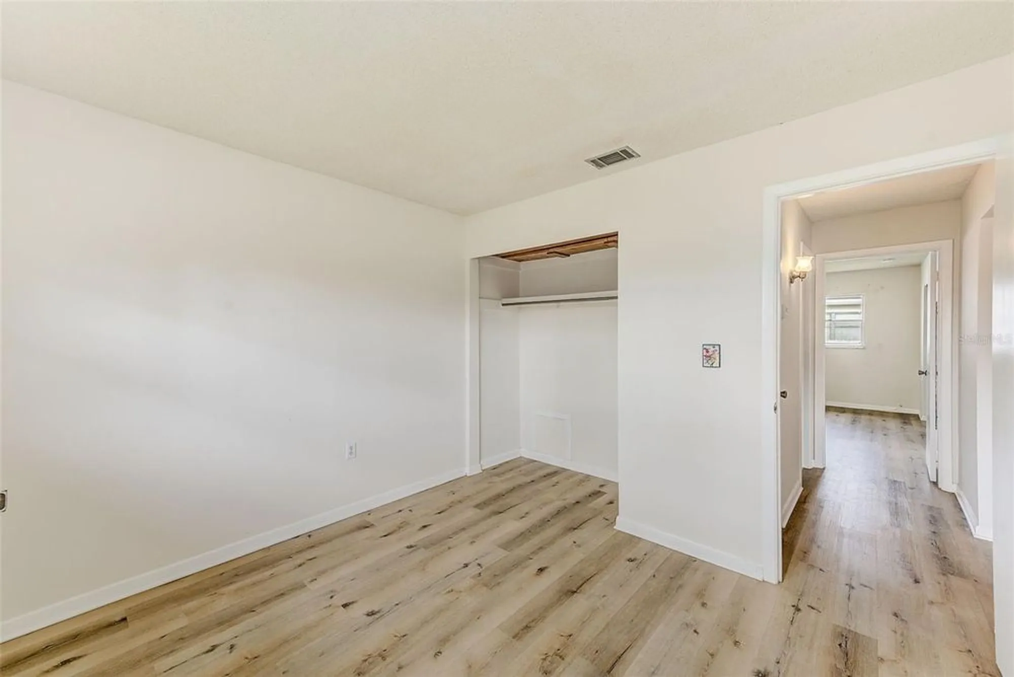 Property Slideshow image 16 of 32 | 4995 trillium ct, Pinellas Park, FL, 33782