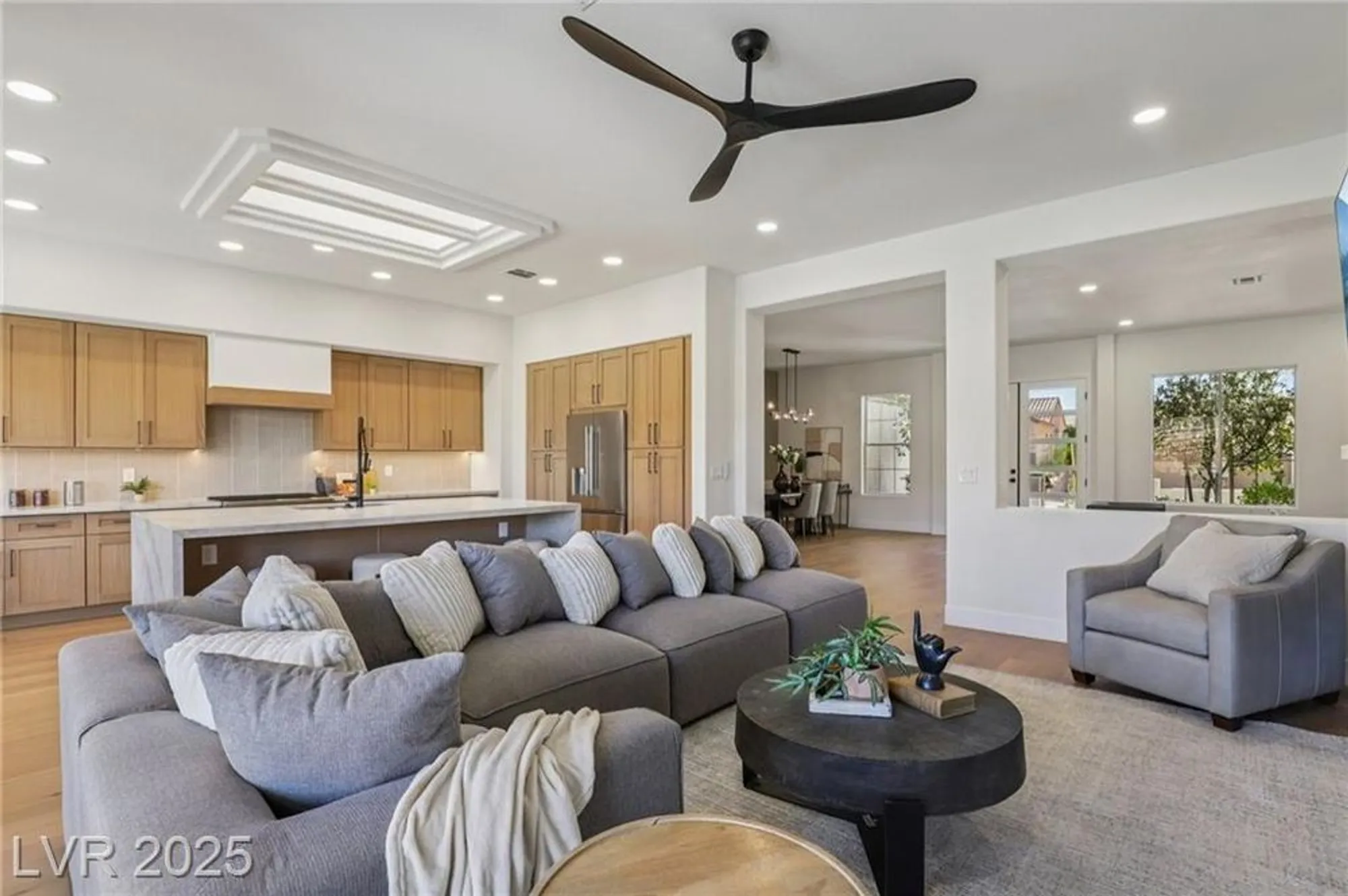 Property Slideshow image 16 of 82 | 2386 hardin ridge dr, Henderson, NV, 89052