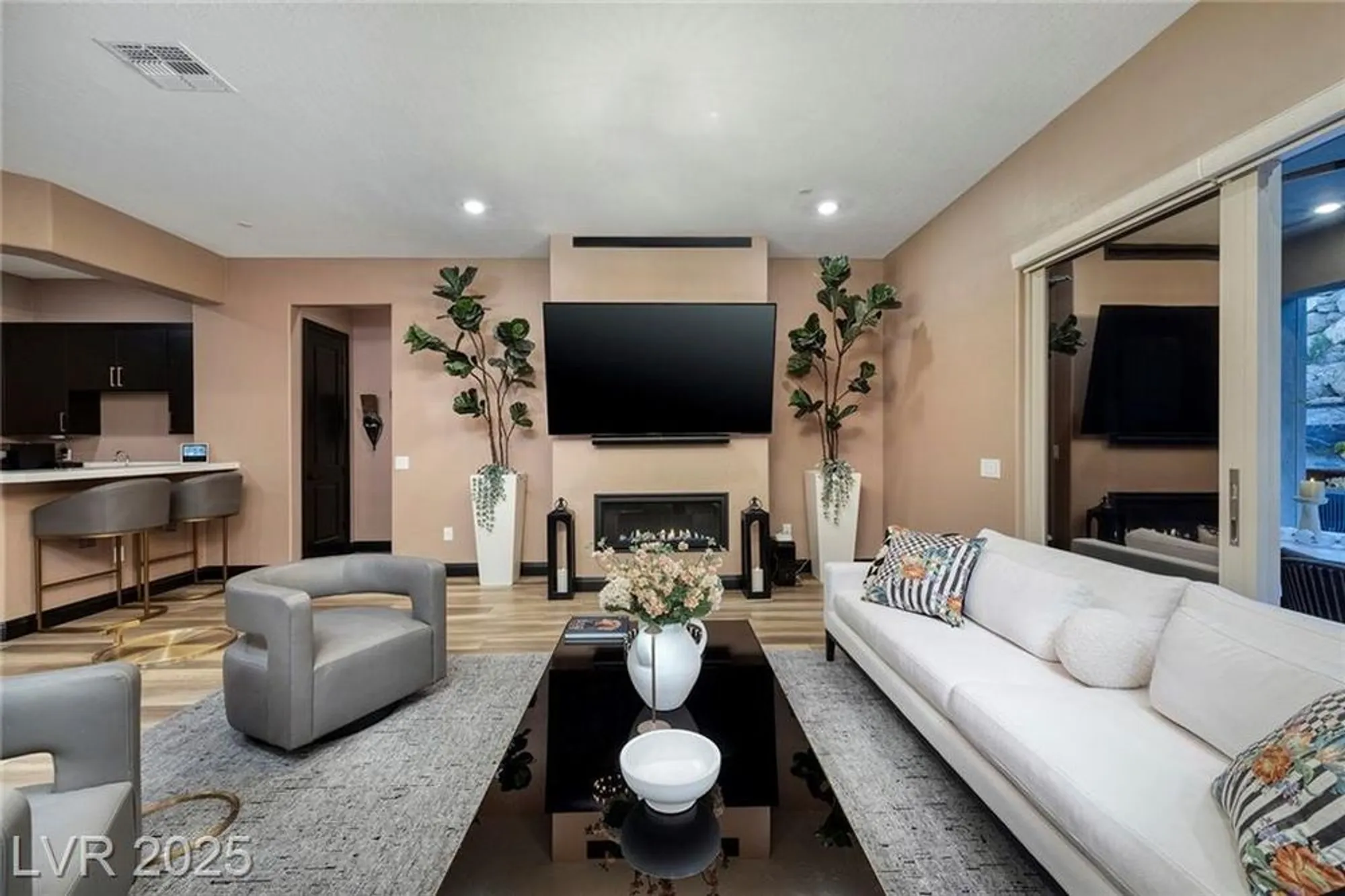 Property Slideshow image 8 of 52 | 33 desert juniper ln, Henderson, NV, 89011