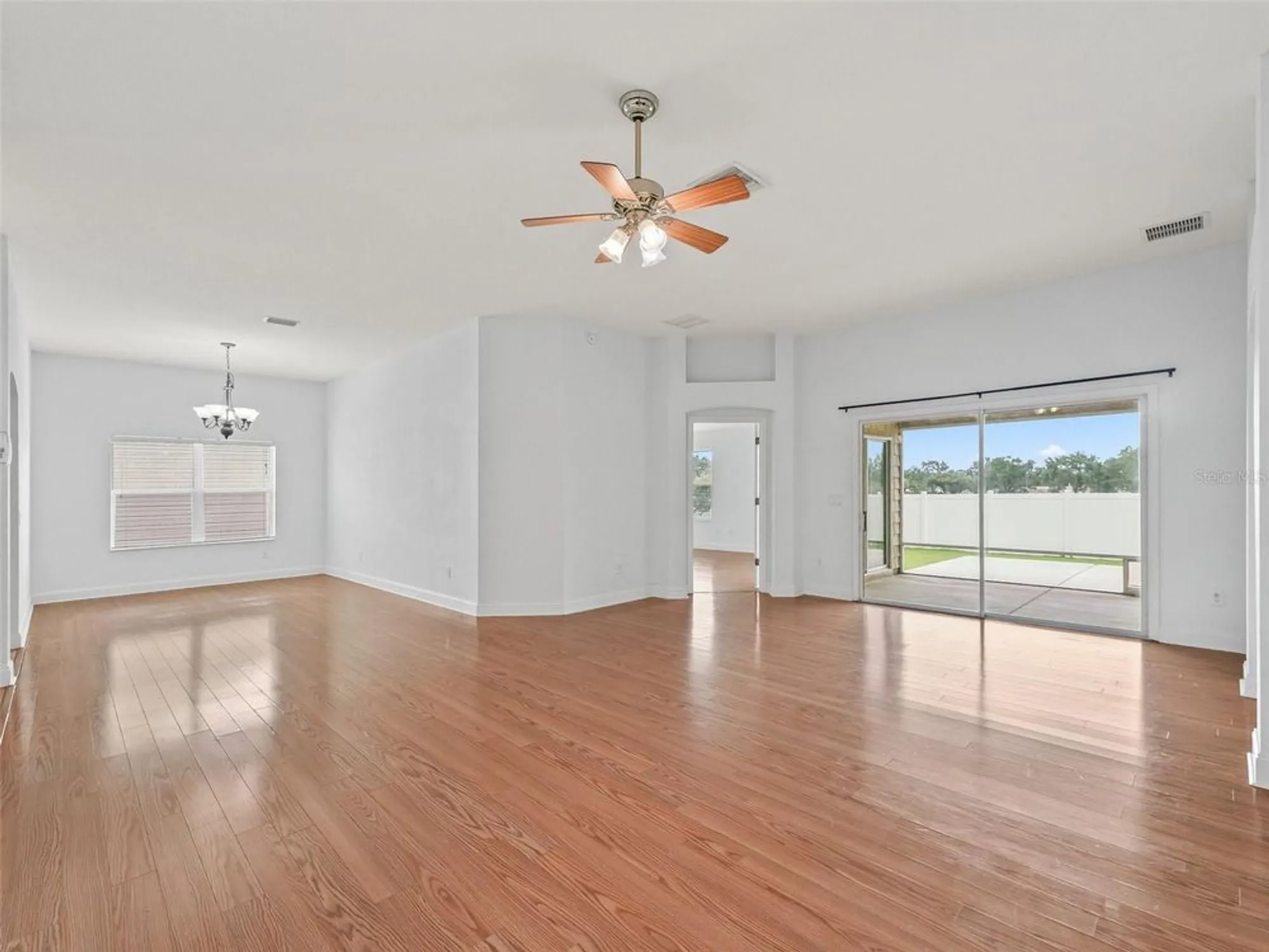 Property Slideshow image 17 of 41 | 12185 ne 51st cir, Oxford, FL, 34484